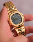Patek Philippe Nautilus 3800 MINT / Patek service / extract / box / 1983