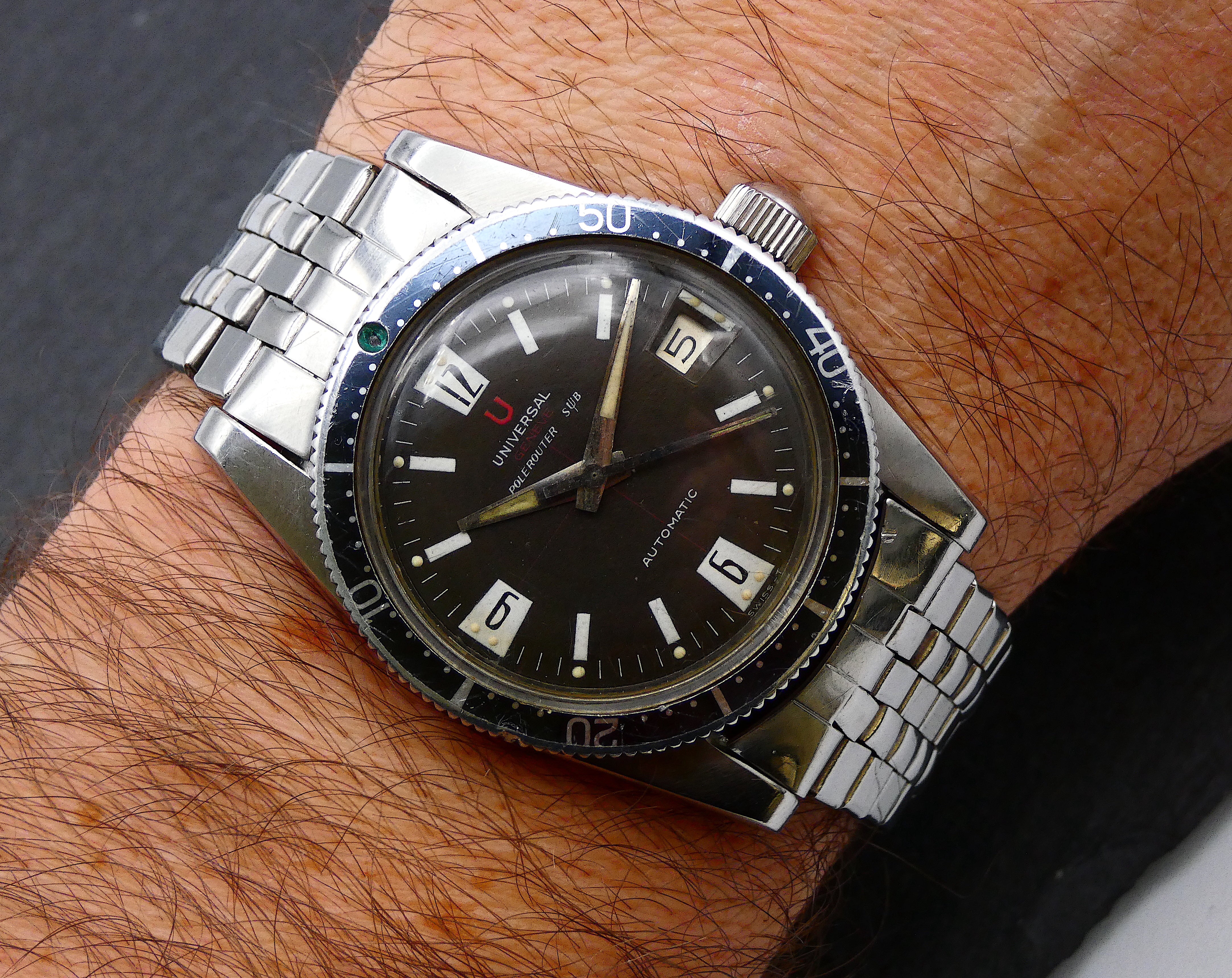 Universal Genève Polerouter Sub 869109/01 - Main Image