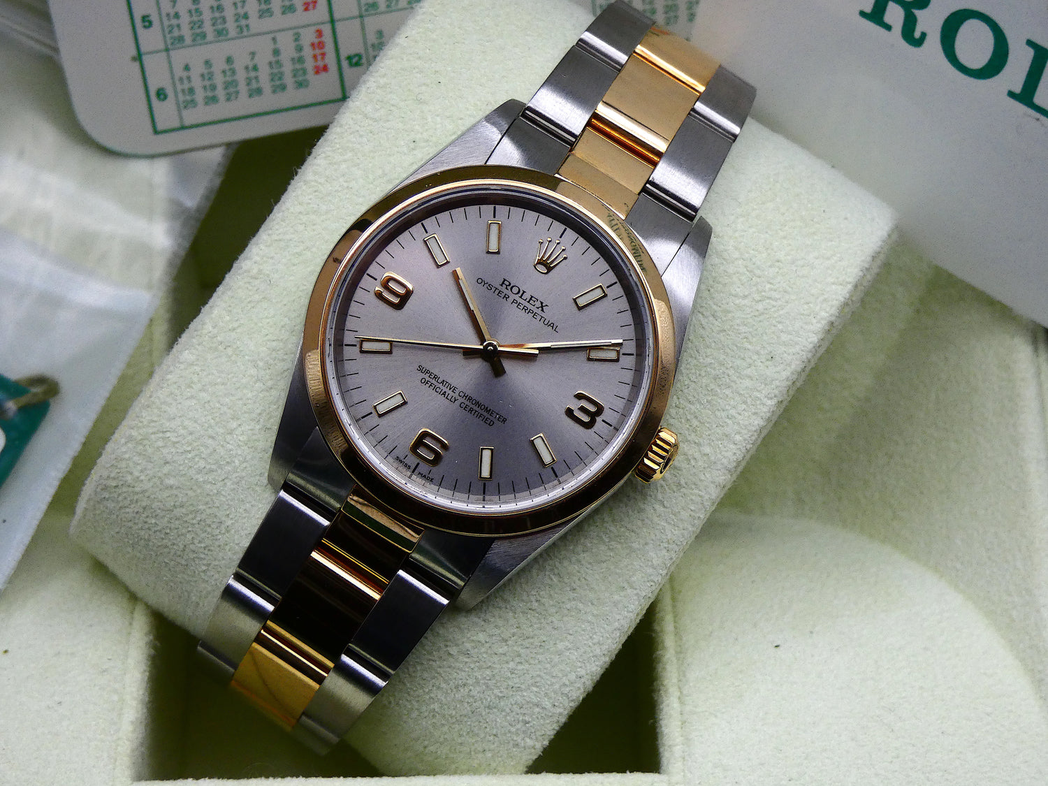 Rolex Oyster Perpetual 34 full set mint 14203M