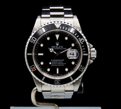 Rolex Submariner Date 16610 1997 with papers