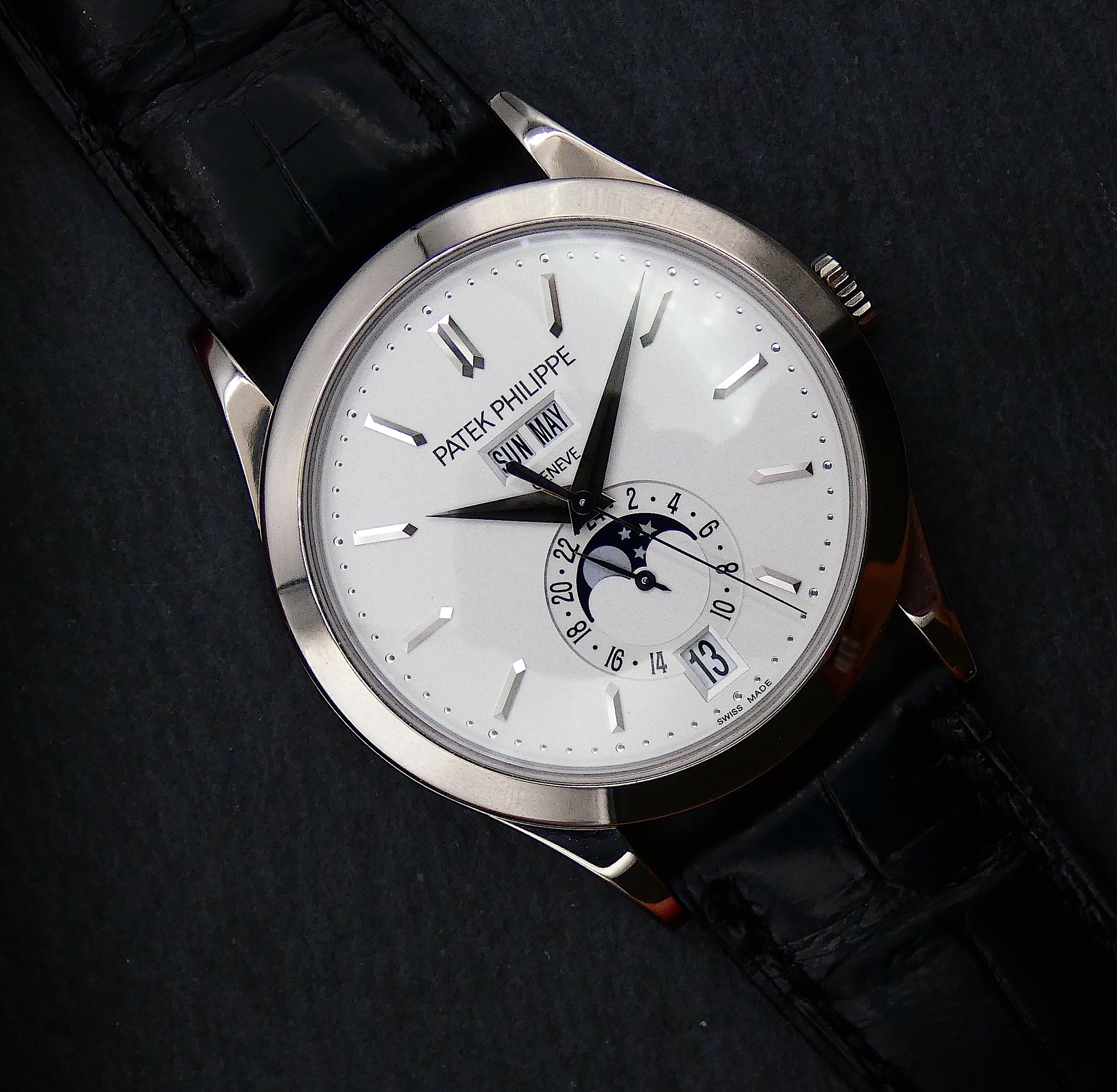 SOLD Patek Philippe Annual Calendar Full set / serviced 5396G