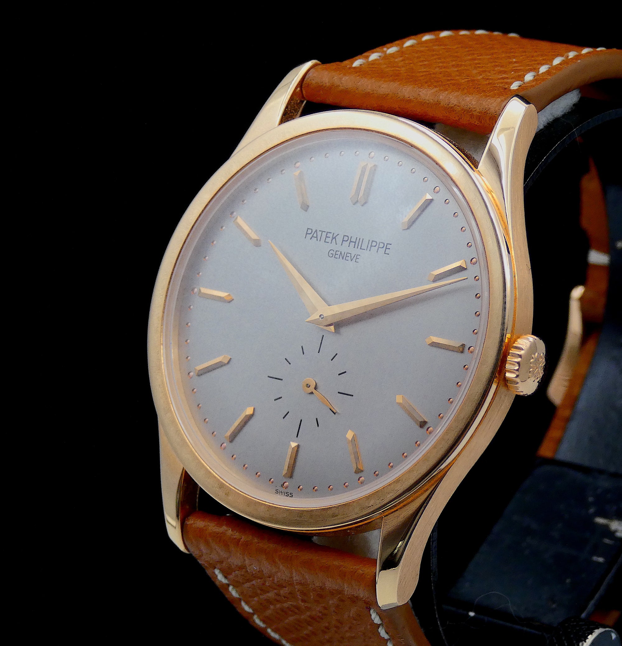 SOLD Patek Philippe Calatrava Certified Grey linen 5196R