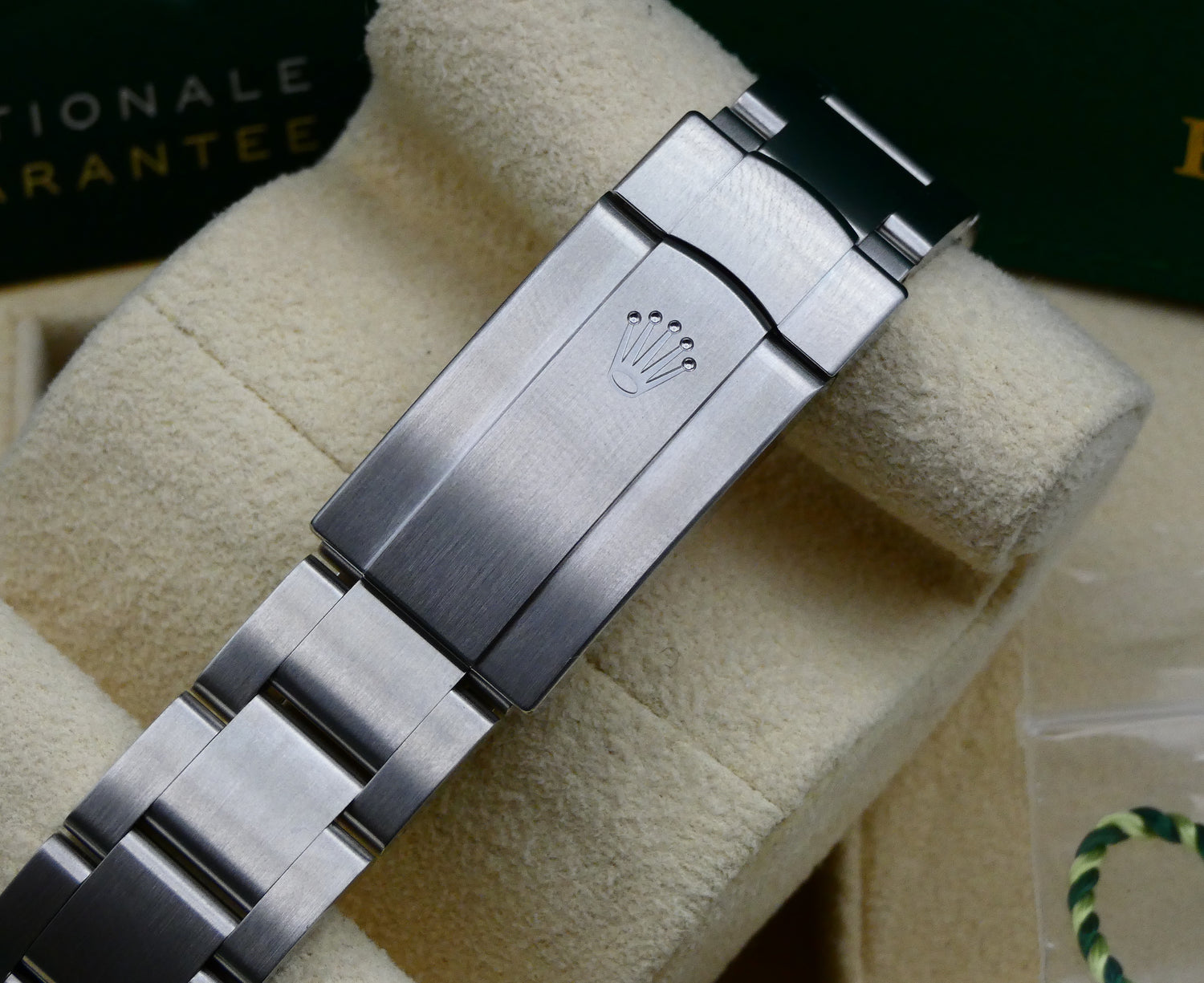 Rolex Oyster Perpetual 34 NEW 124200