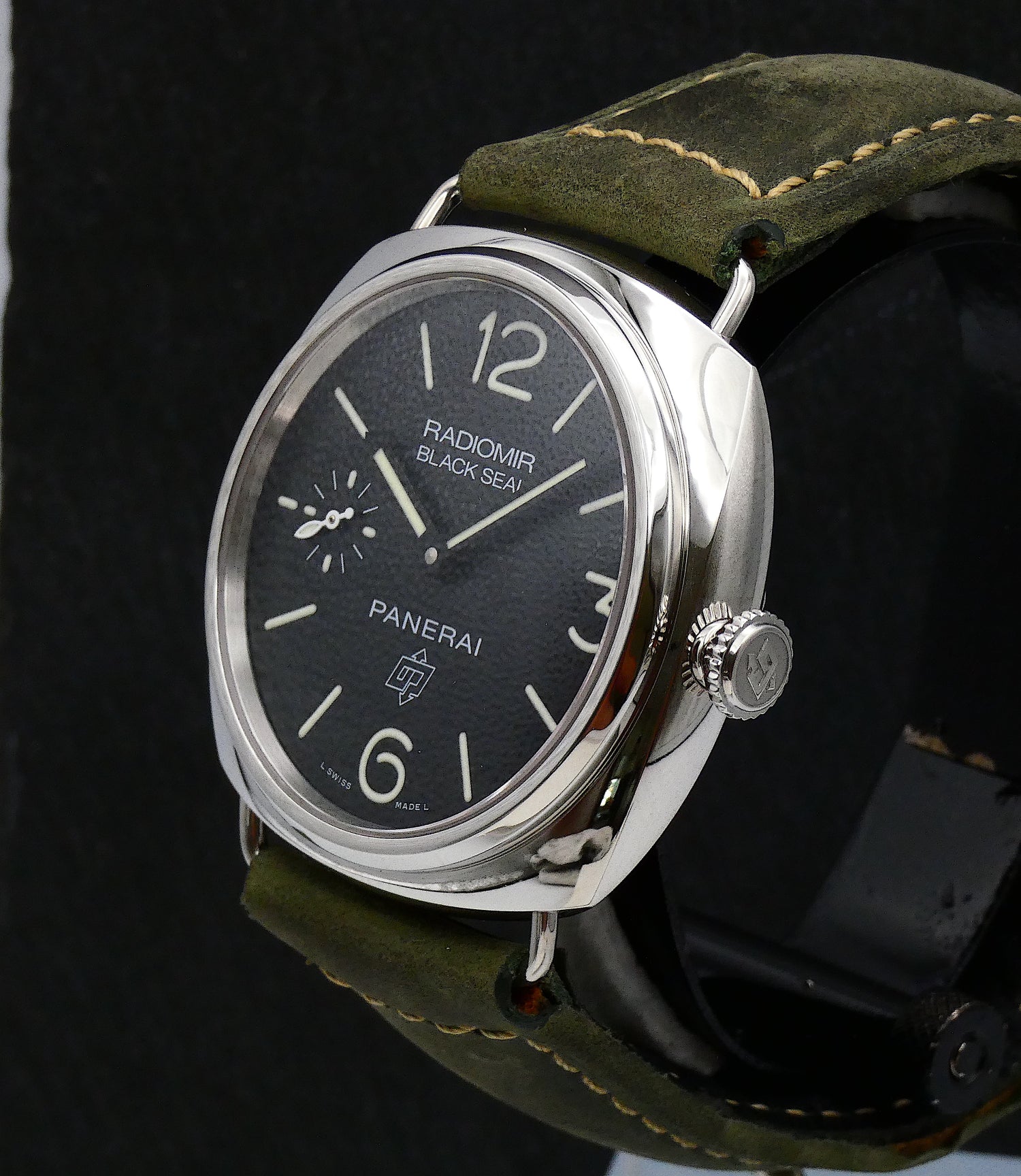 SOLD Panerai Radiomir Black Seal 2018 / Full set PAM00380