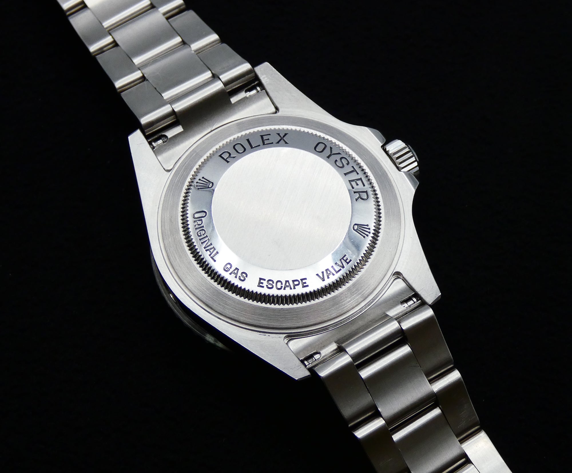 SOLD Rolex Sea-Dweller 4000 16600 / 2004