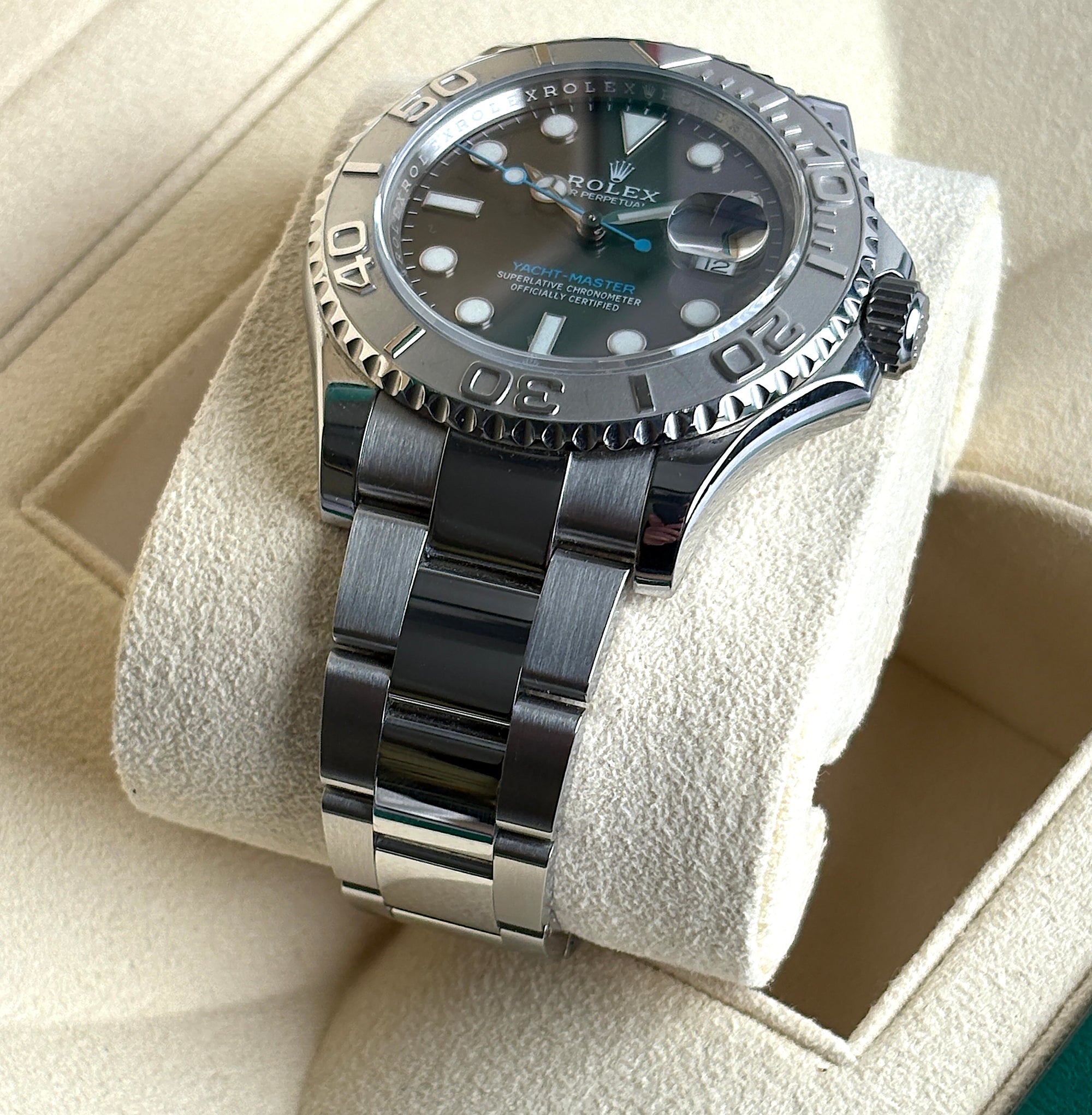 SOLD Rolex Yacht-Master 40 2019 / Rhodium / Mint
