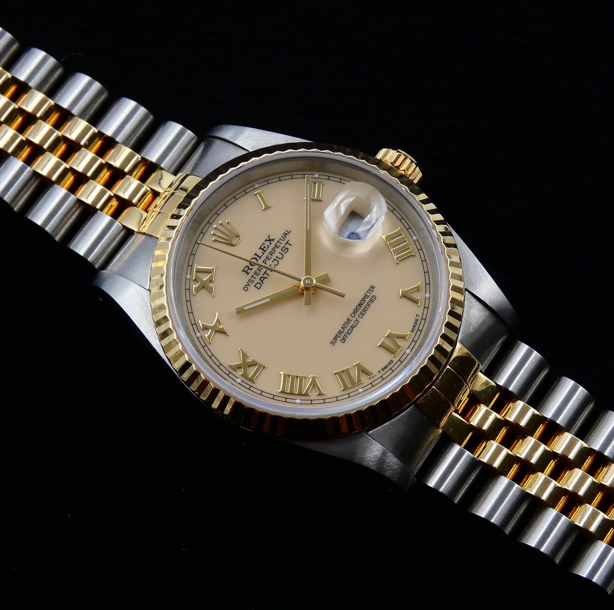 SOLD 16233 Ivory dial / Rolex 1992 full set