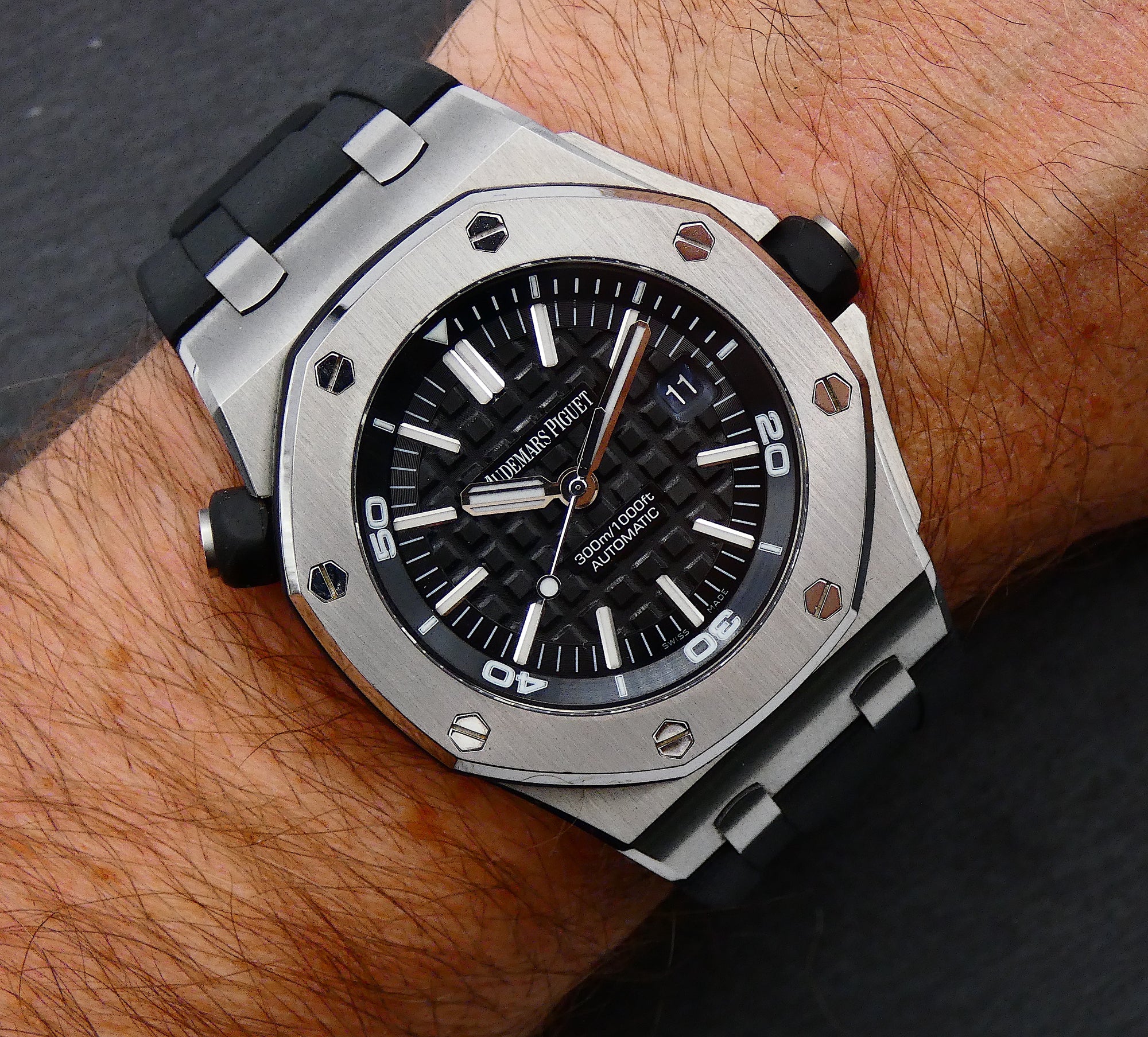 SOLD Audemars Piguet Royal Oak Offshore Diver 2014 15703ST