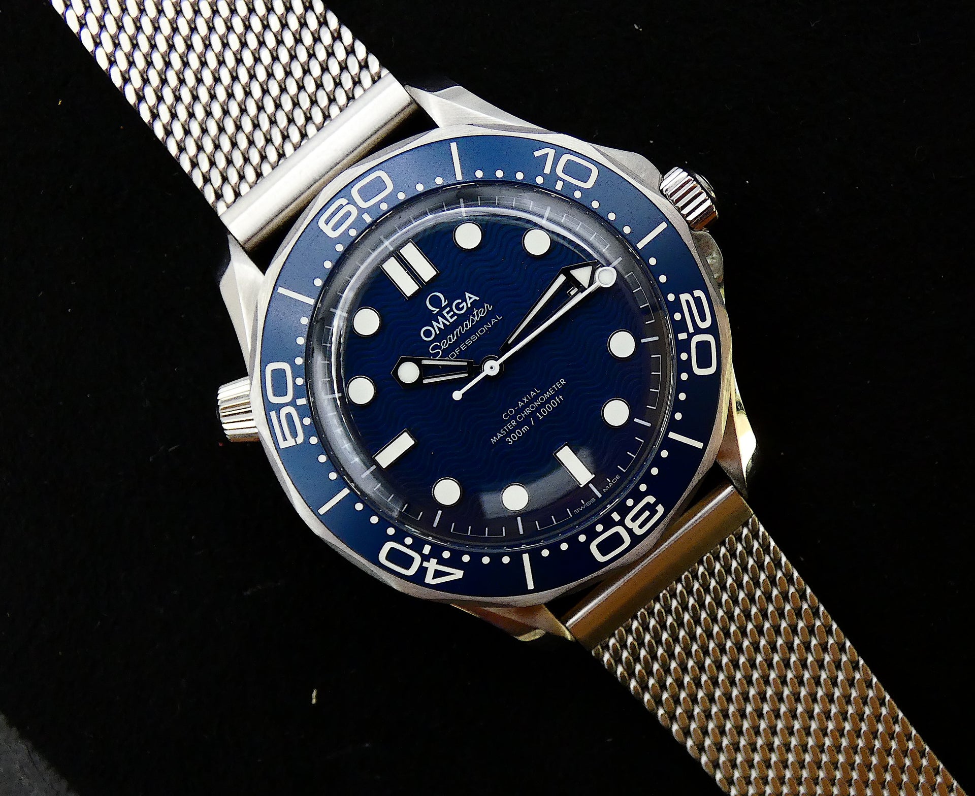 SOLD Omega Seamaster Diver 300 M 2024