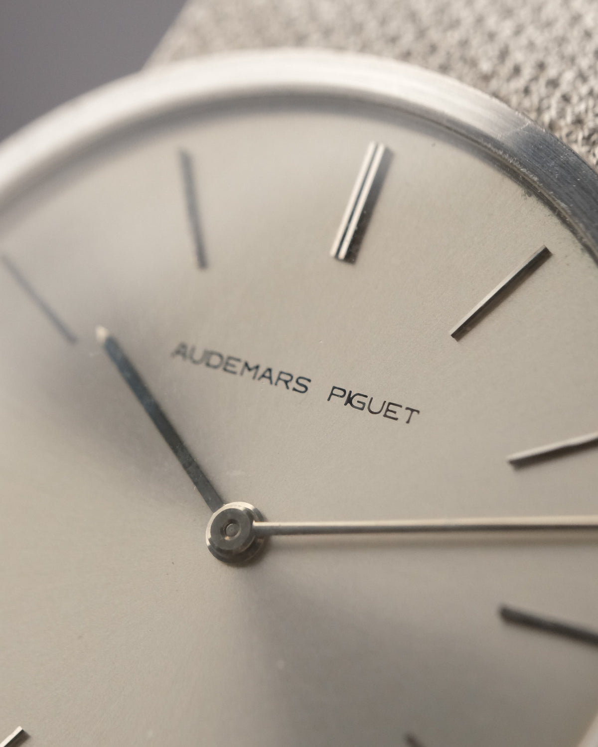 Audemars piguet white gold / ultra thin dress watch
