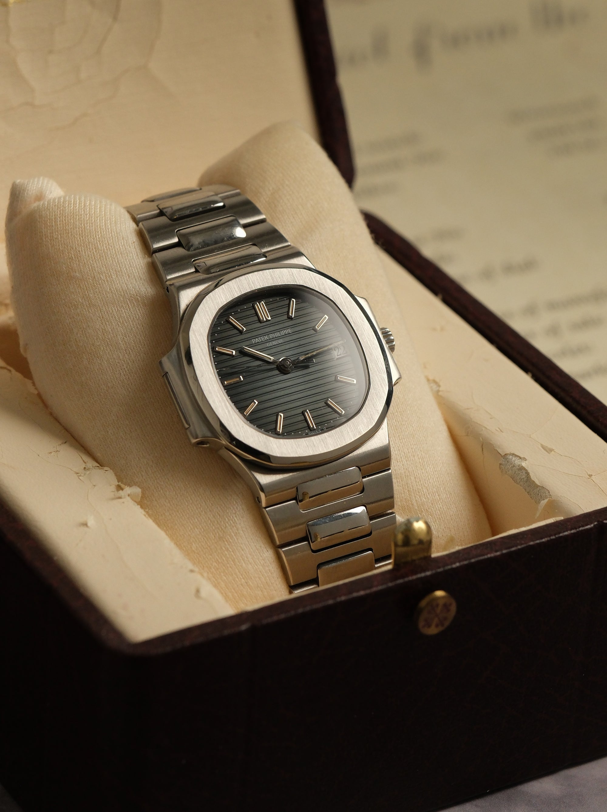 Patek Philippe Nautilus 1995 / extract / serviced PP / box and goodies