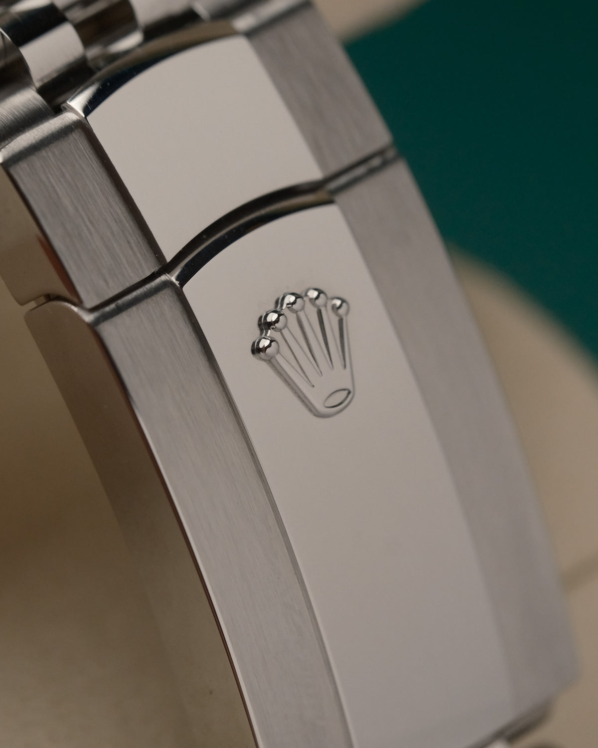 Rolex Datejust 41 – Silver Dial – White Gold Fluted Bezel – 2025 NEW