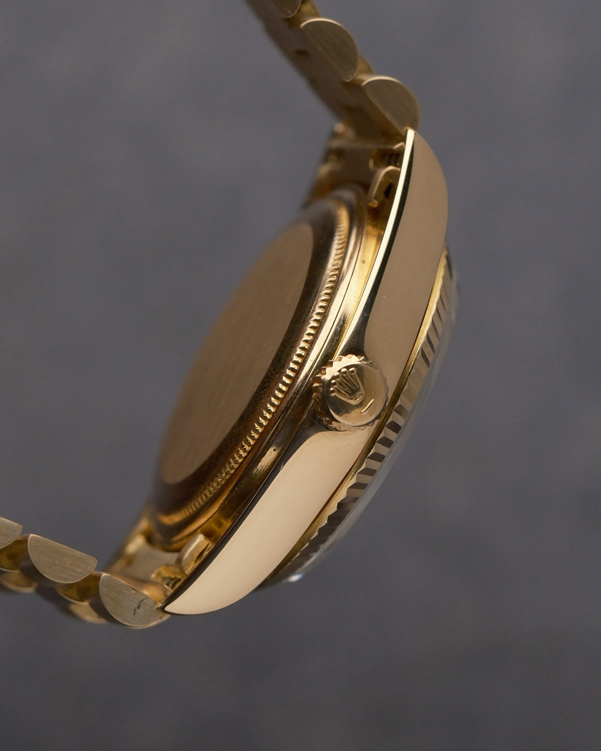 Rolex Day-Date 18038 – Blue Dial – 18K Gold – 1981