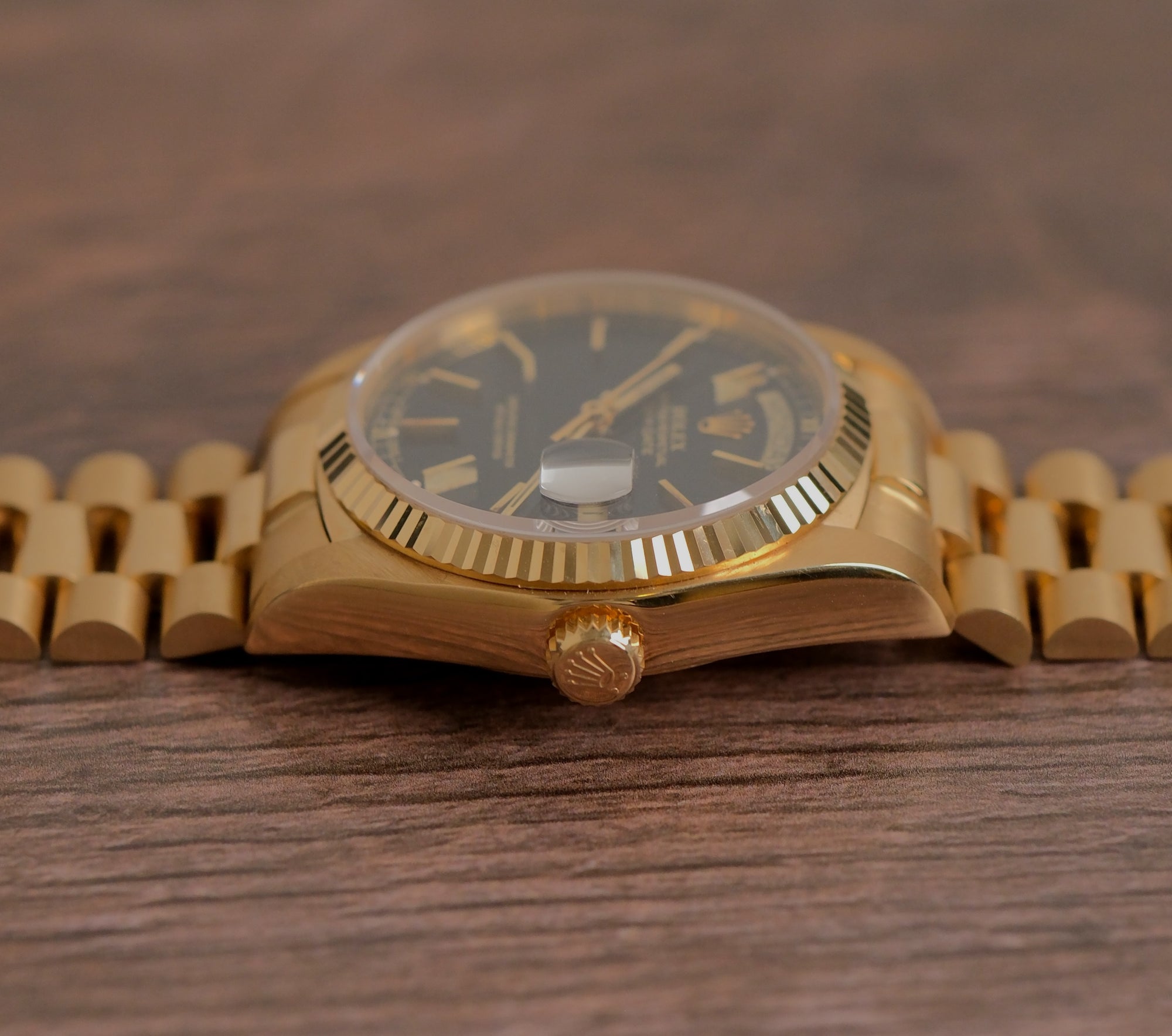 Rolex day date 18038 - Ultra Rare Stella Blue Petroleum dial / full set 1982