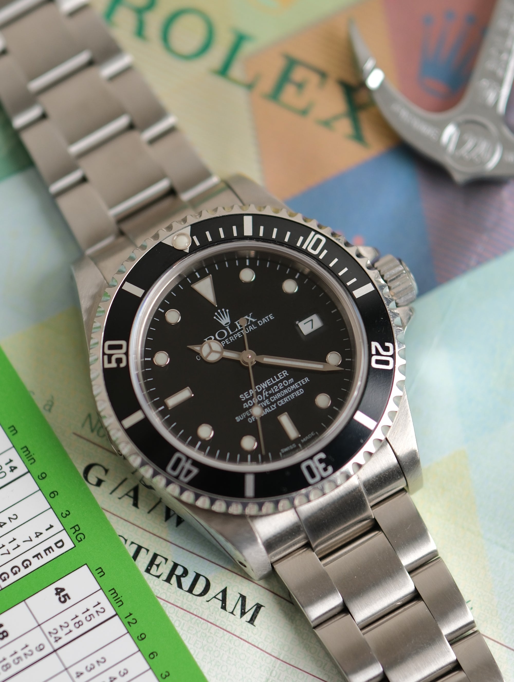 Rolex Sea-Dweller 4000 Full set / 2003 / NL watch / Minty 16600