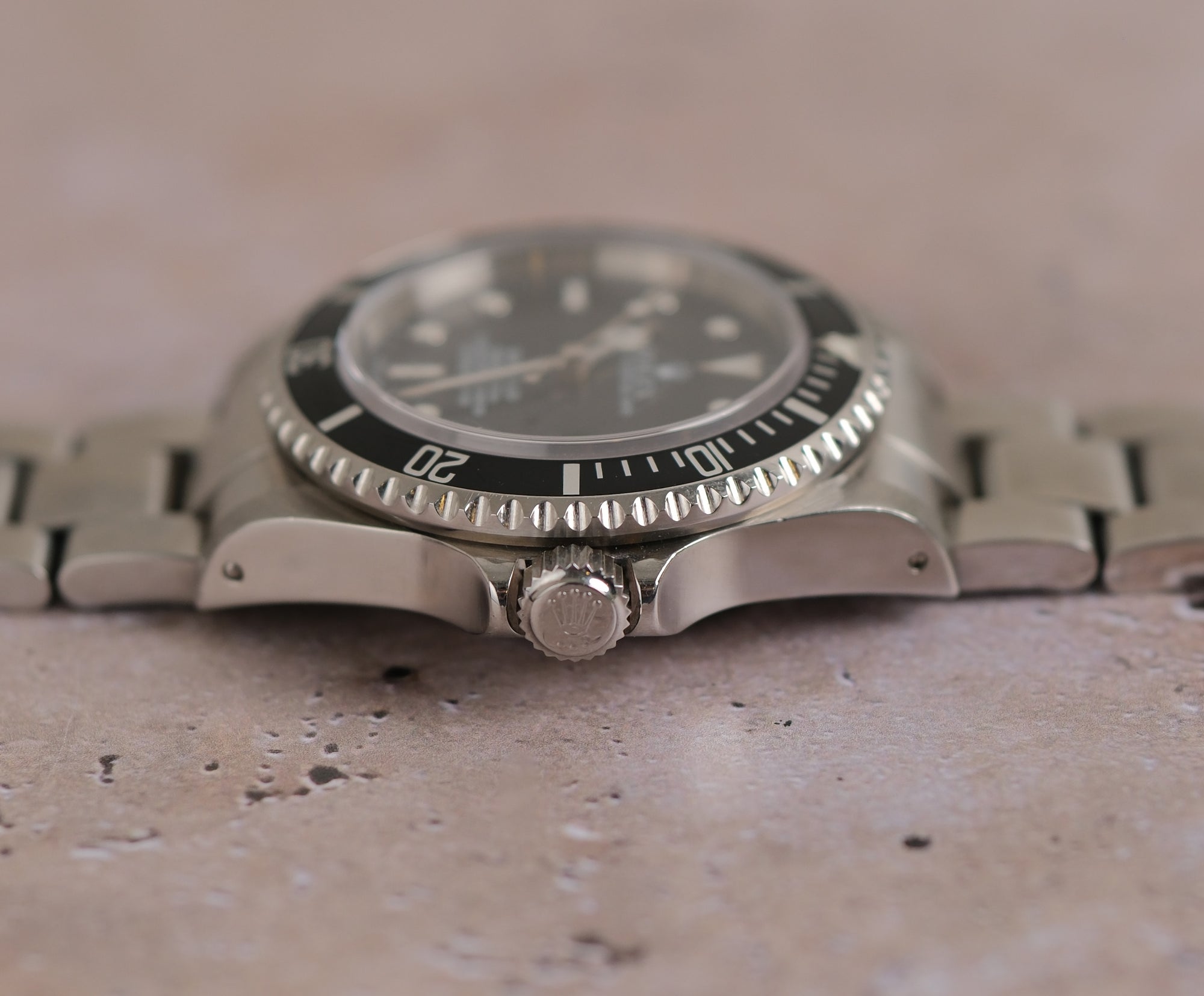 Rolex Sea-Dweller 4000 Full set / 2003 / NL watch / Minty 16600