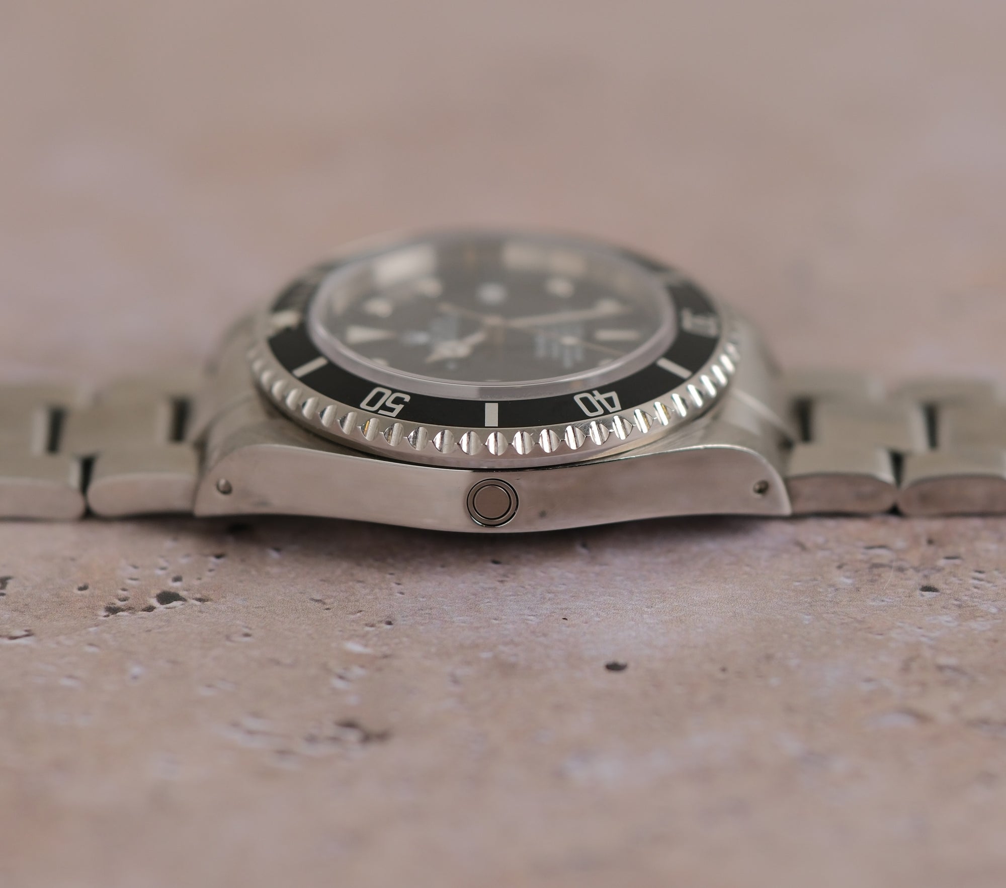 Rolex Sea-Dweller 4000 Full set / 2003 / NL watch / Minty 16600