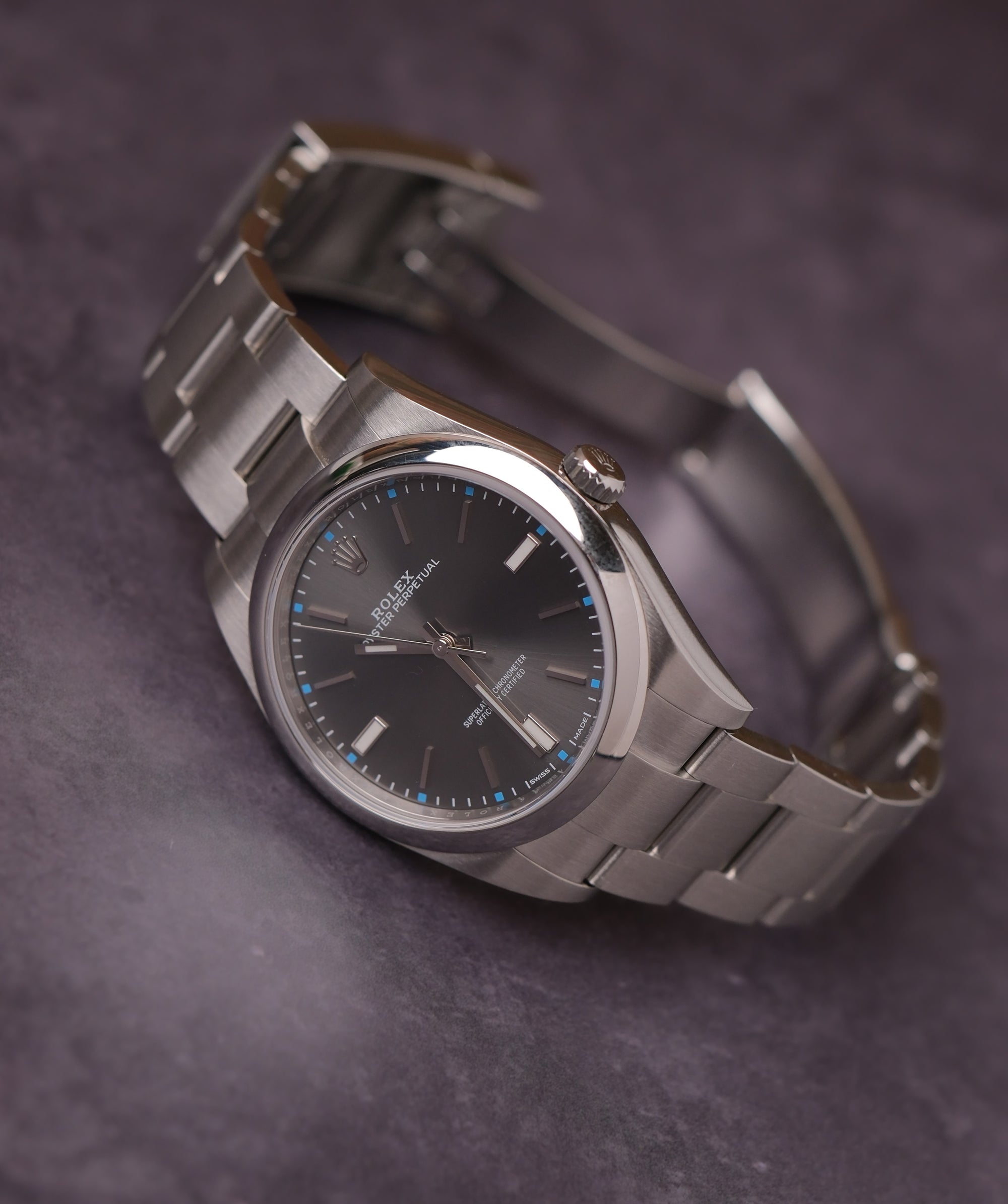 Oyster Perpetual 39 114300 slate grey / Rhodium