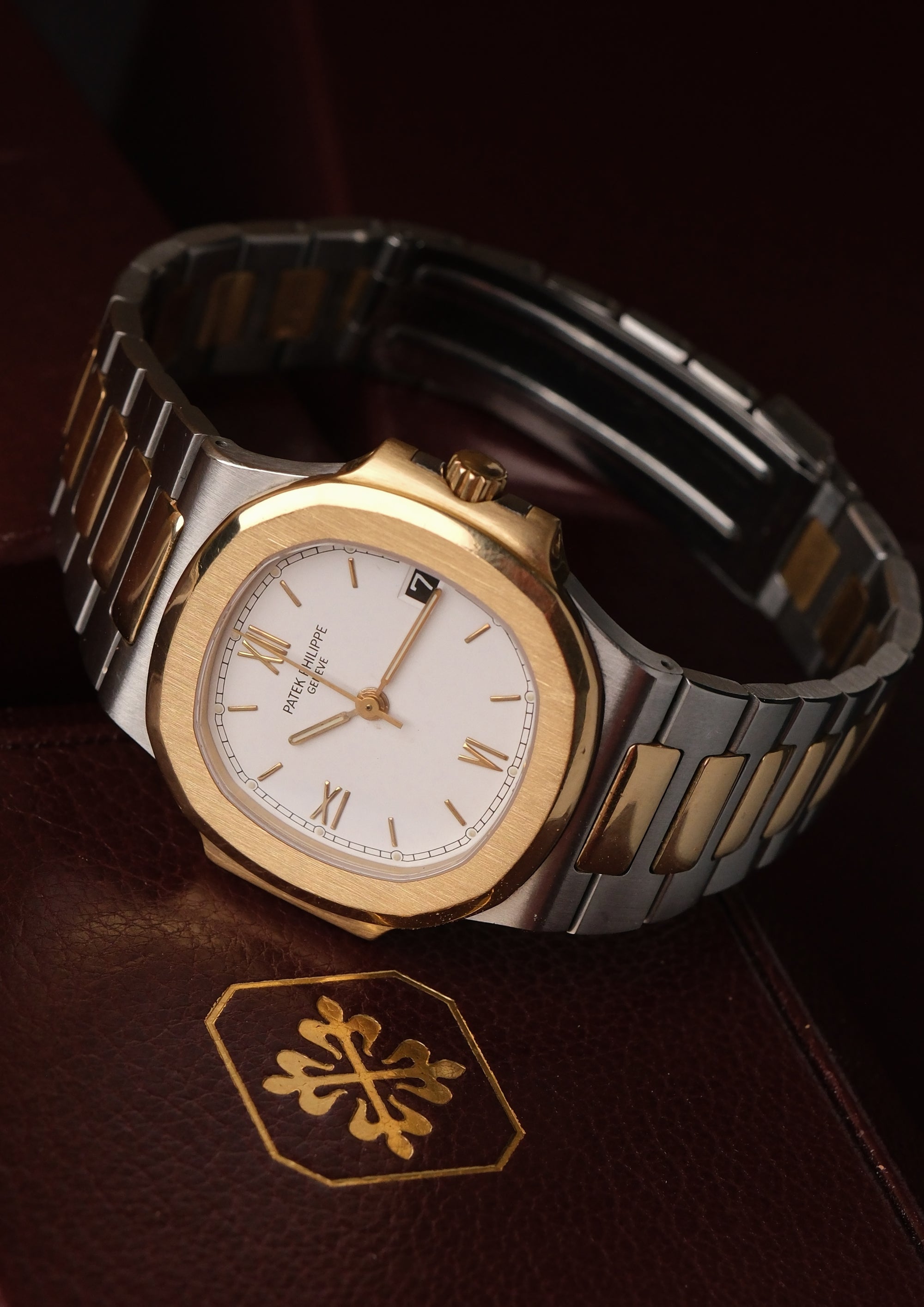 Patek Philippe Nautilus 3800 Extract / Box / Minty