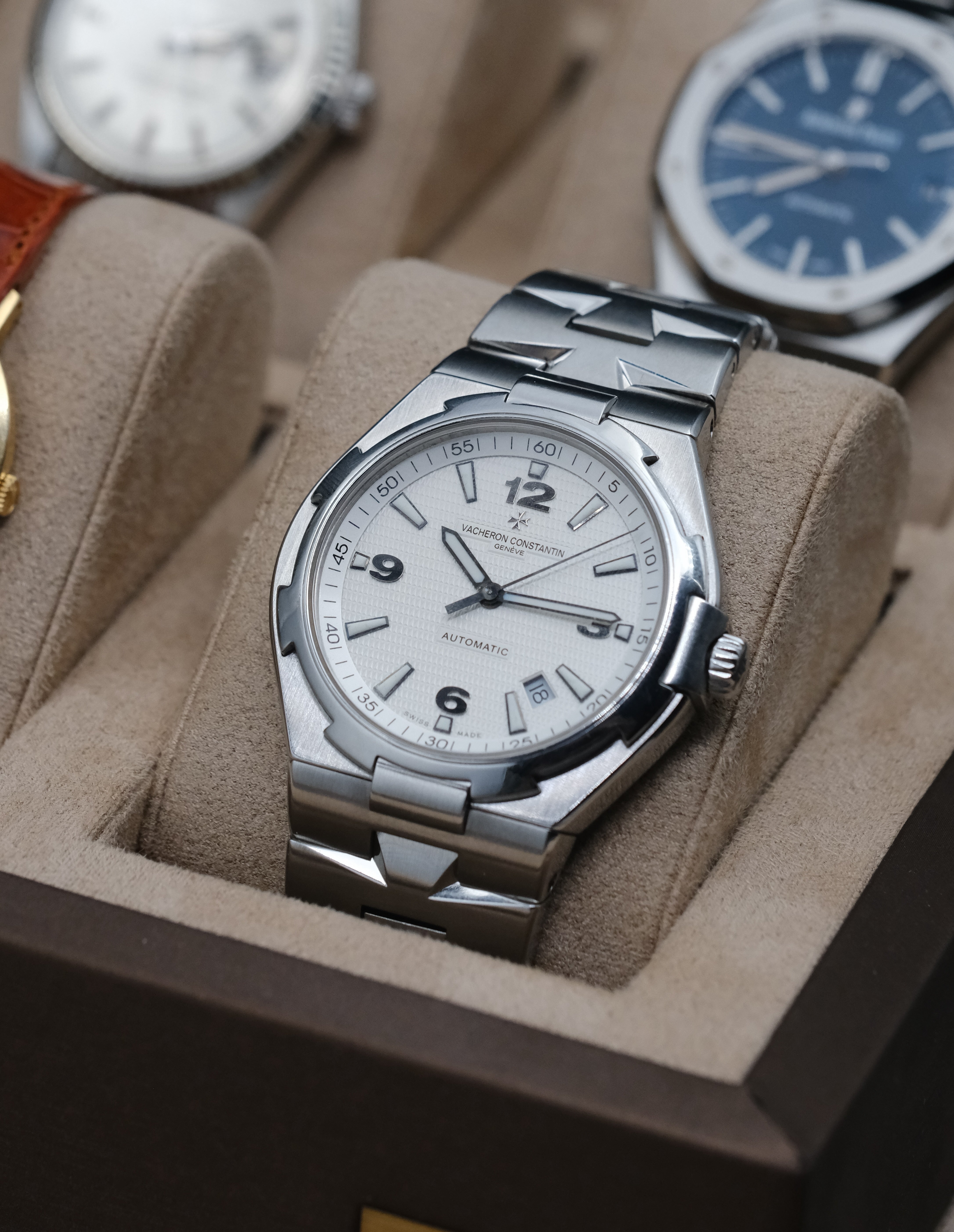 Vacheron Constantin Overseas 47040/B01A-9093 – EON Watches