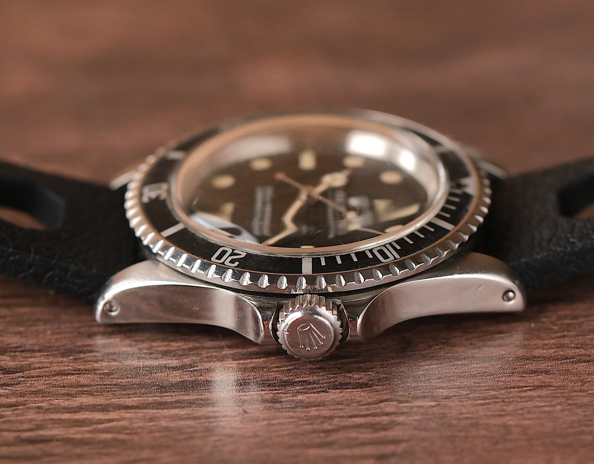 Rolex Submariner (No Date) 1969 creme patina / meters first