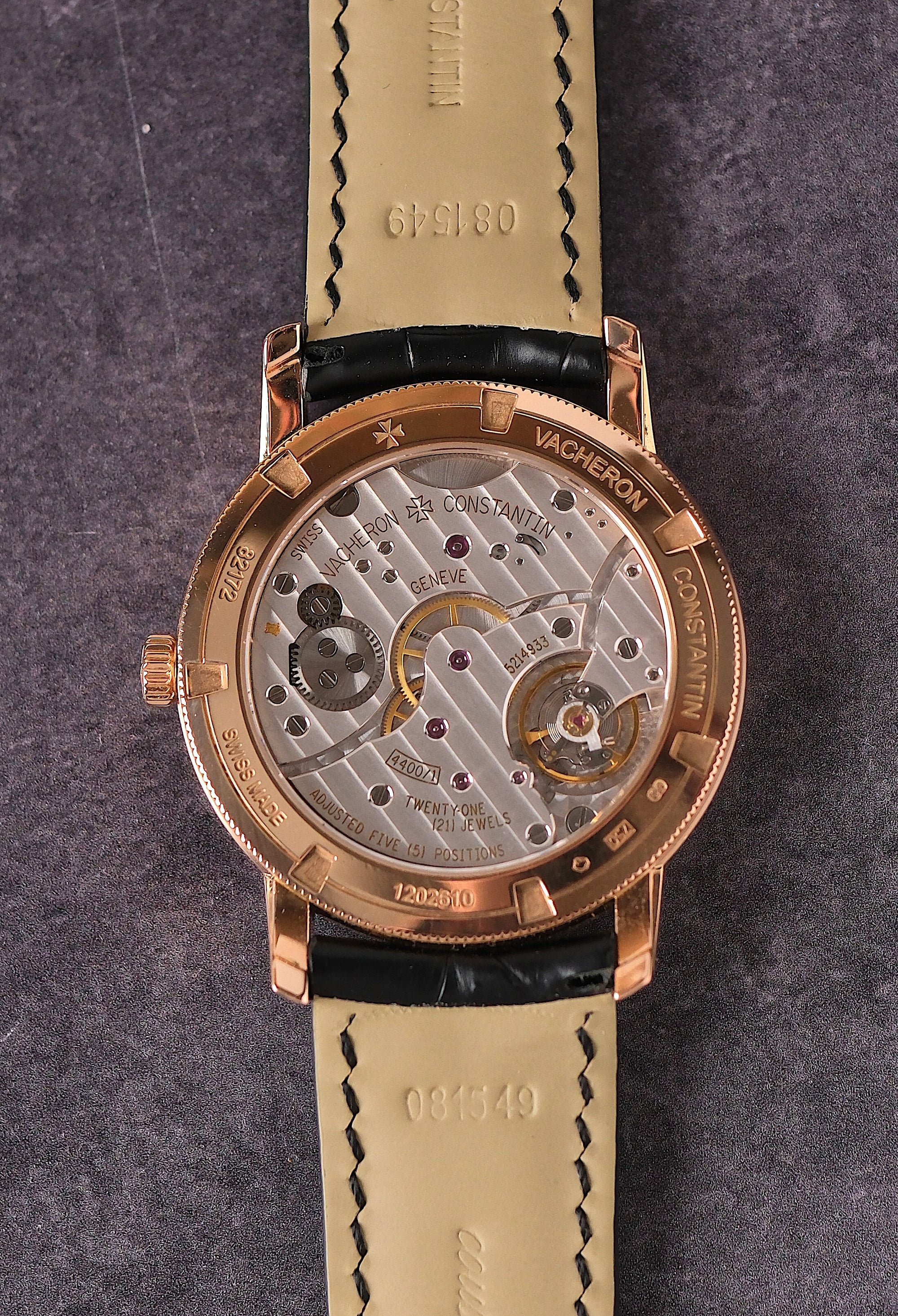 Vacheron Constantin Traditionnelle 2019 - watch and card - 1 year warranty