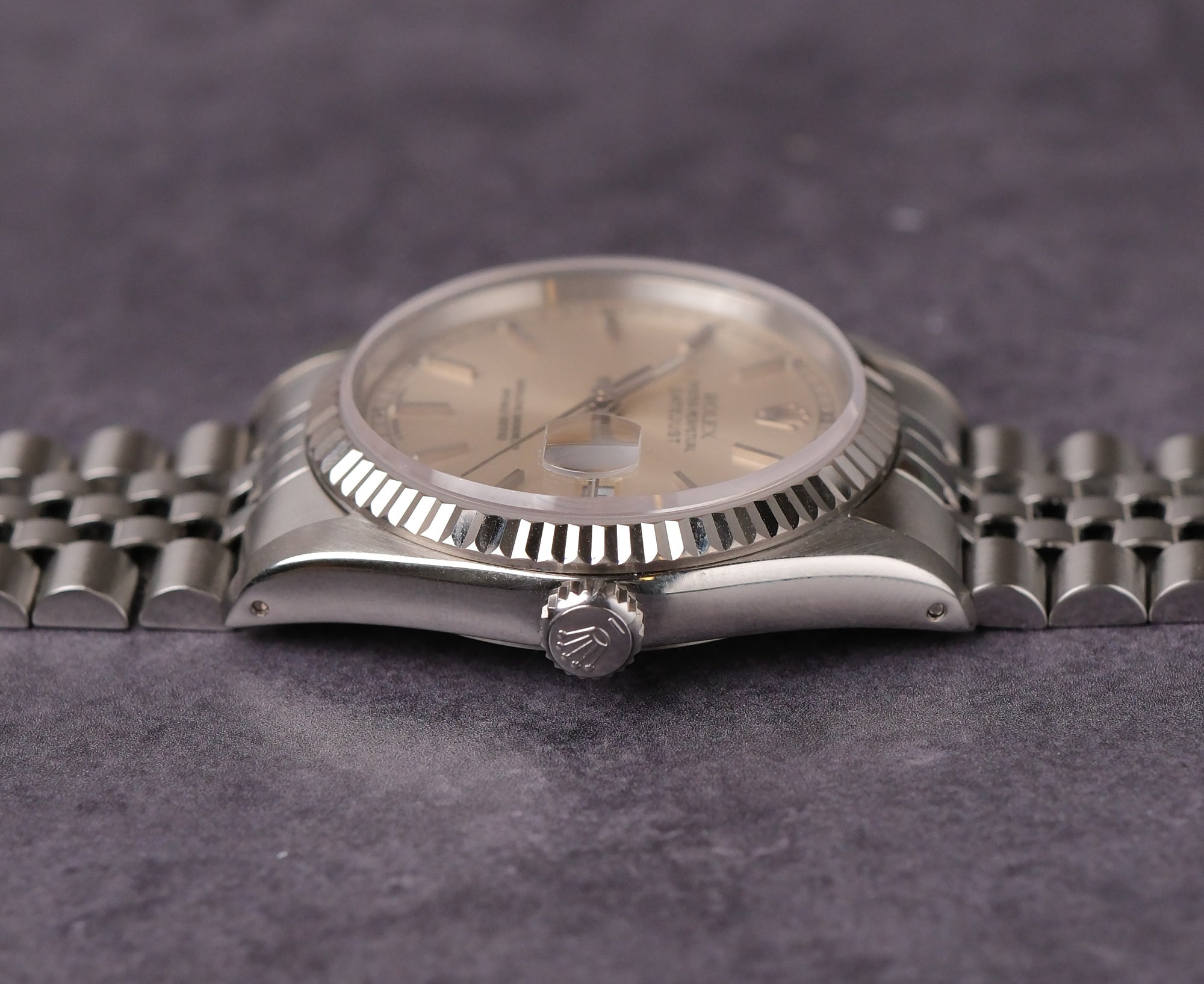 SOLD Rolex Datejust 16234 Silver Dial (1989) – Vintage Rolex Excellence
