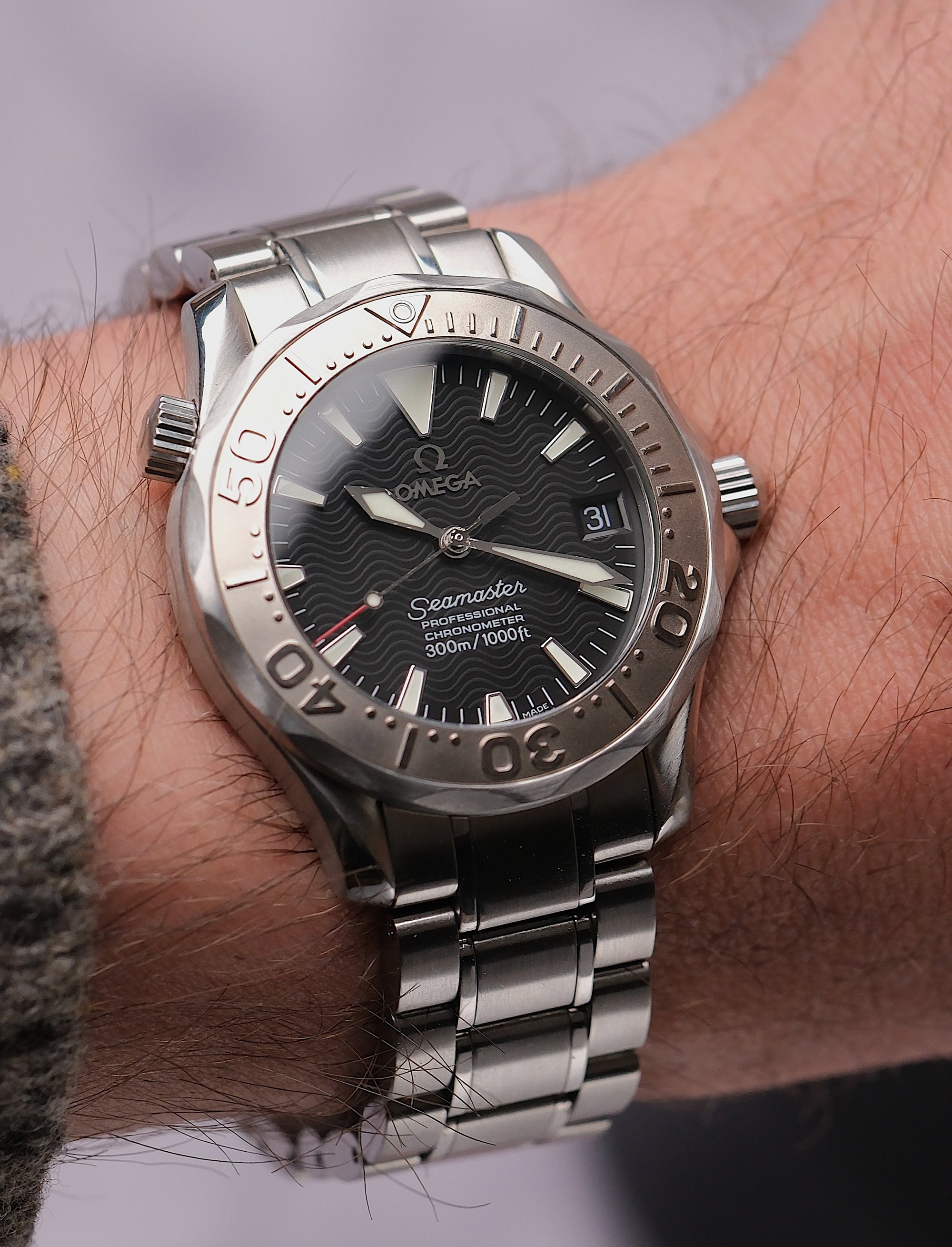 SOLD Omega Seamaster 2236.50 – 36mm Mid-Size – 18k White Gold Bezel
