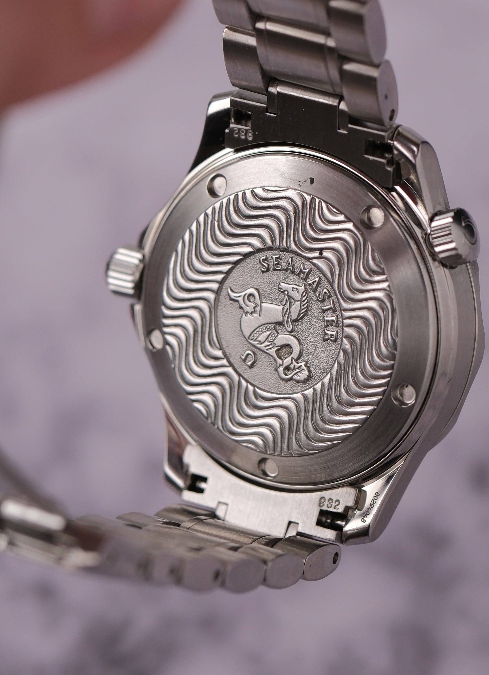 SOLD Omega Seamaster 2236.50 – 36mm Mid-Size – 18k White Gold Bezel