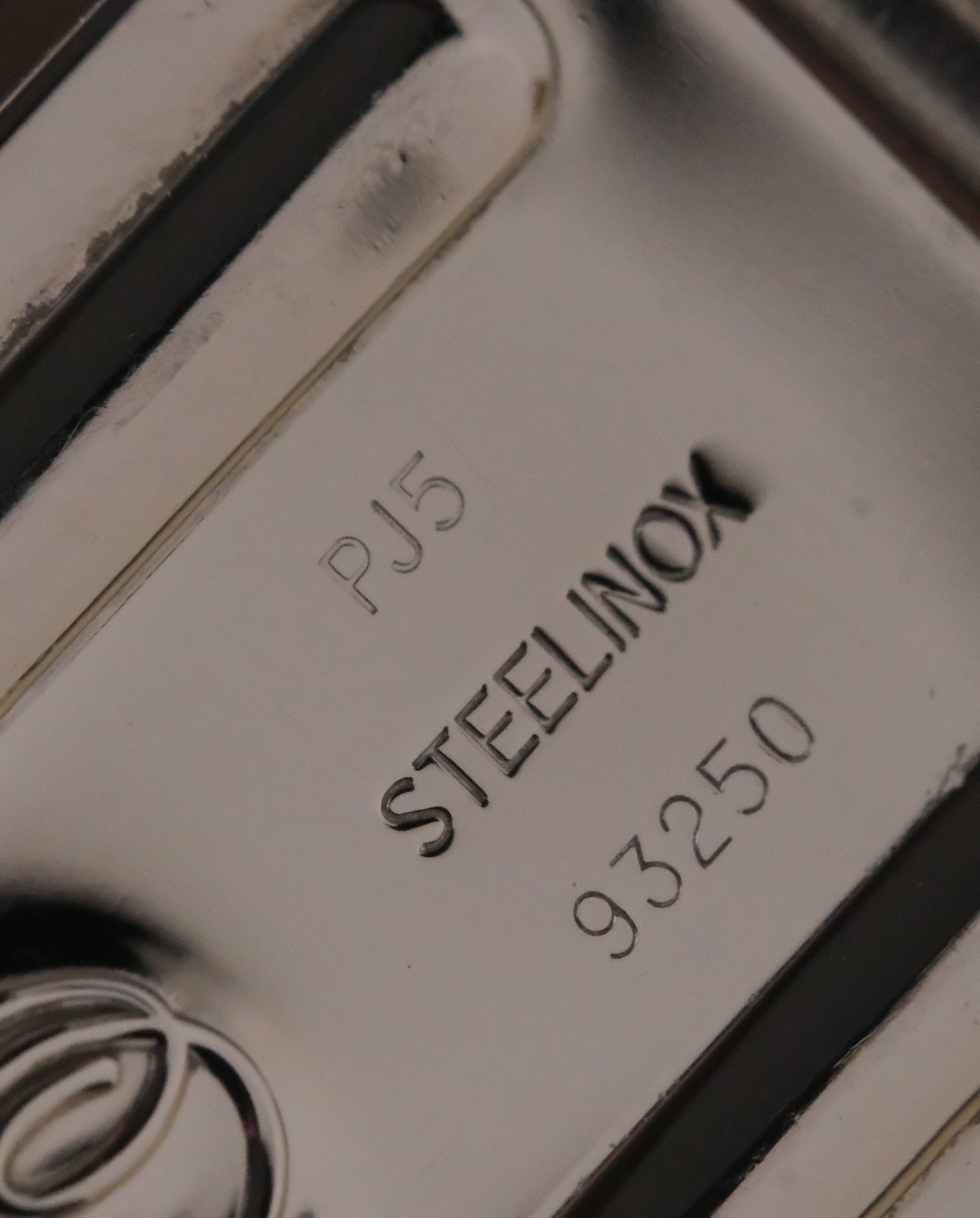 SOLD Rolex Submariner 16610 M-Serial – Engraved Rehaut – Card