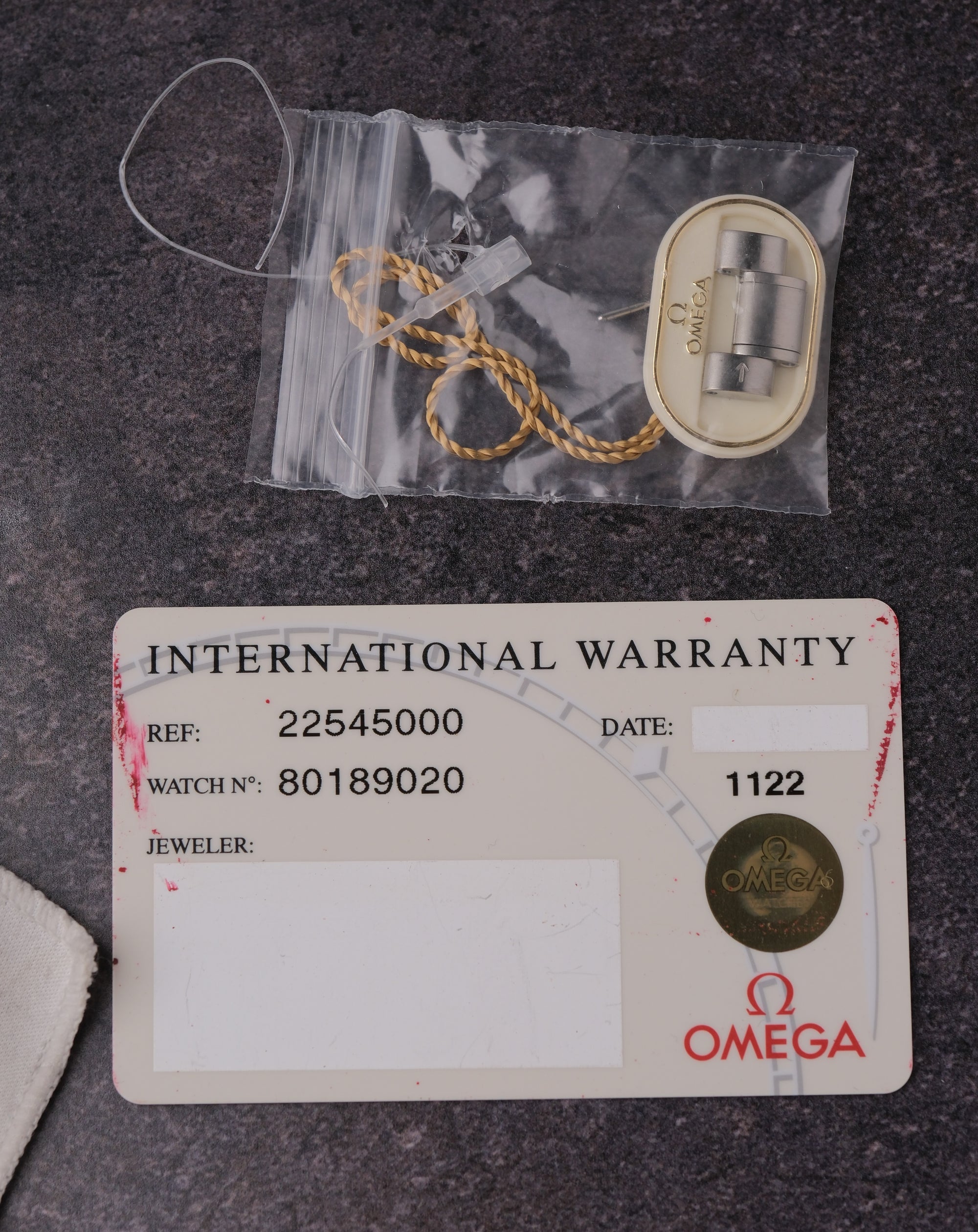 Omega Seamaster Diver 300 M 2006 A+ condition / 1 year warranty 	22545000