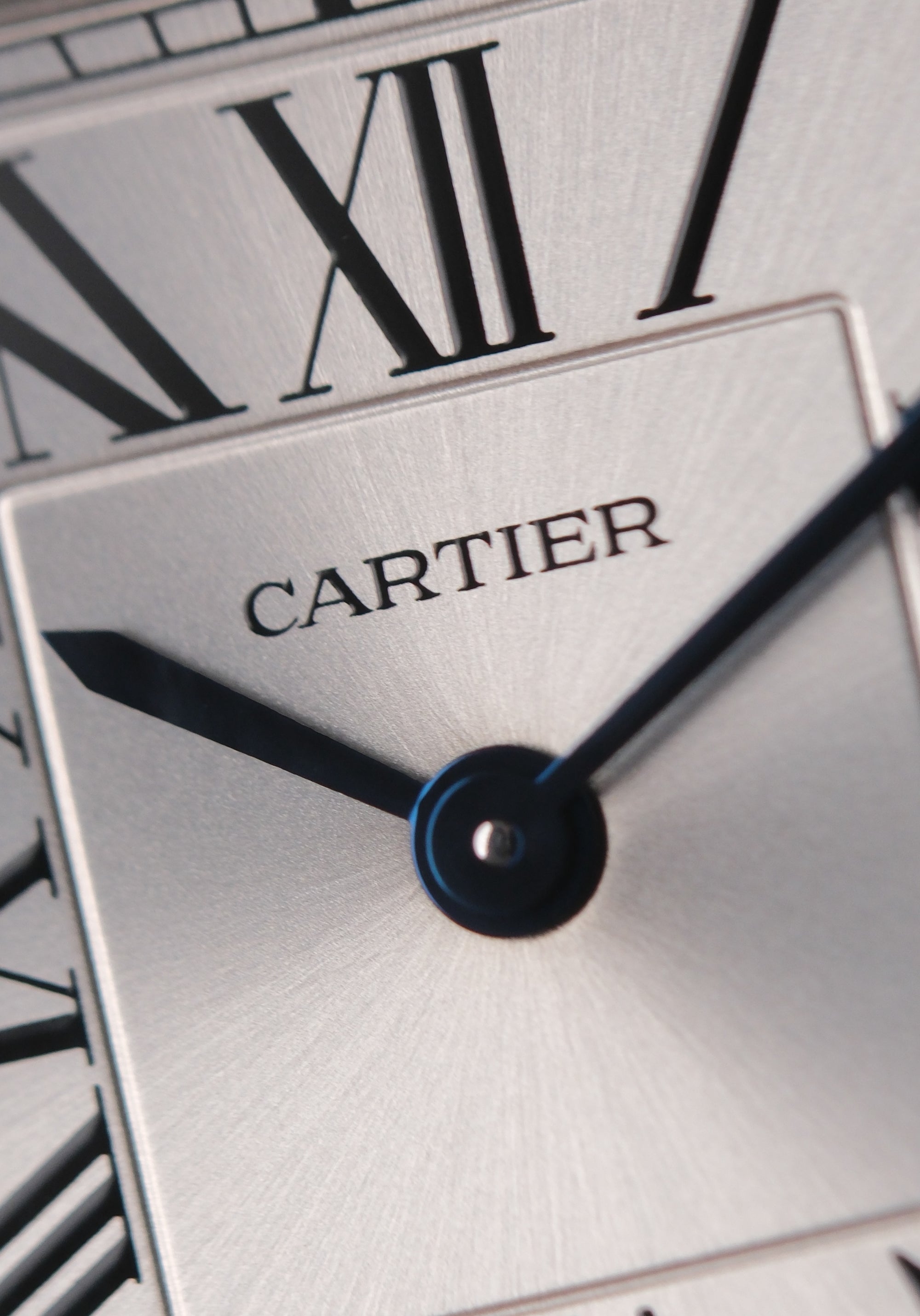 SOLD Cartier Santos 2023 full set / near new WSSA0023