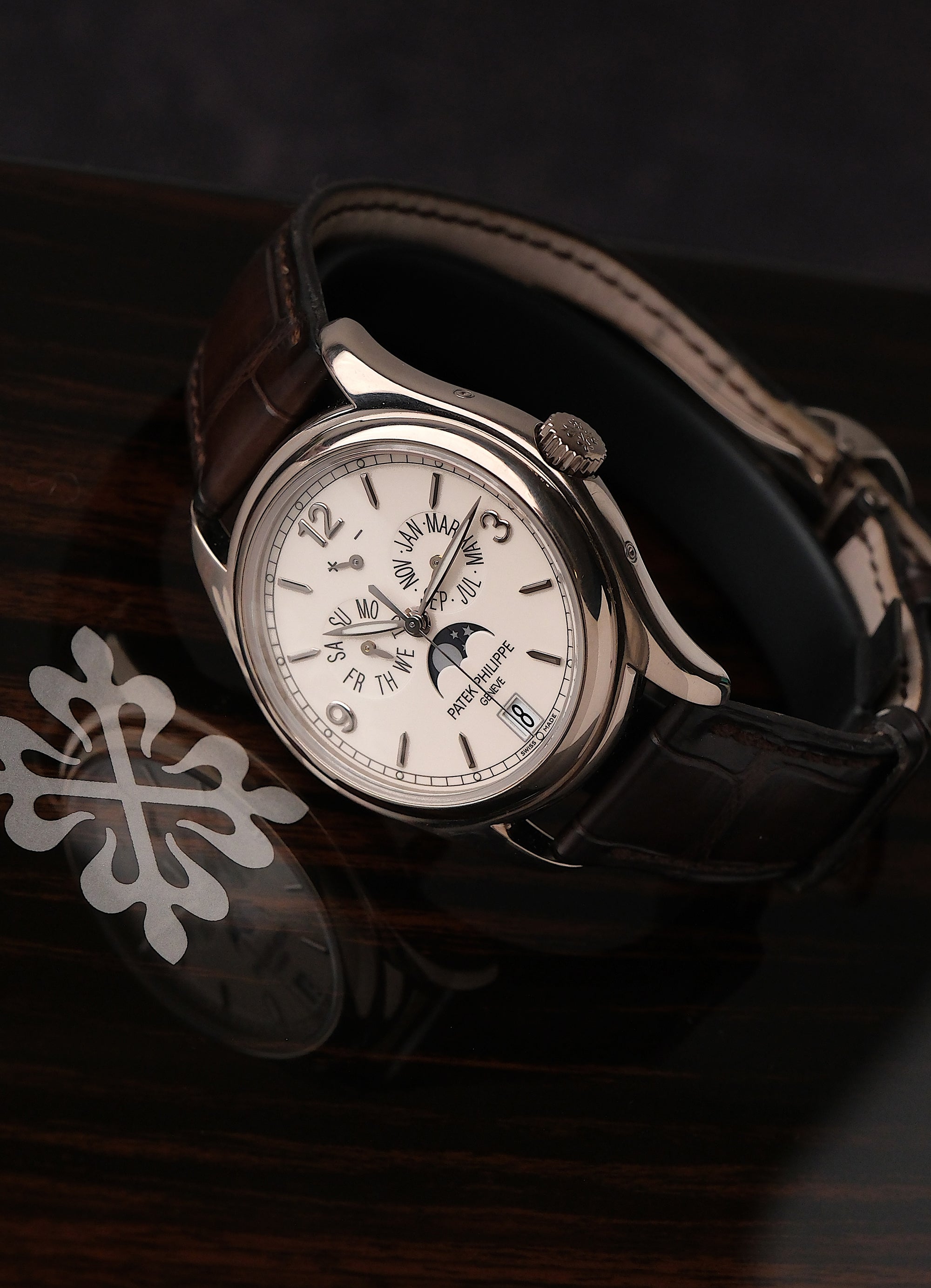 Patek Philippe Annual Calendar 2011 full set - stunning condition