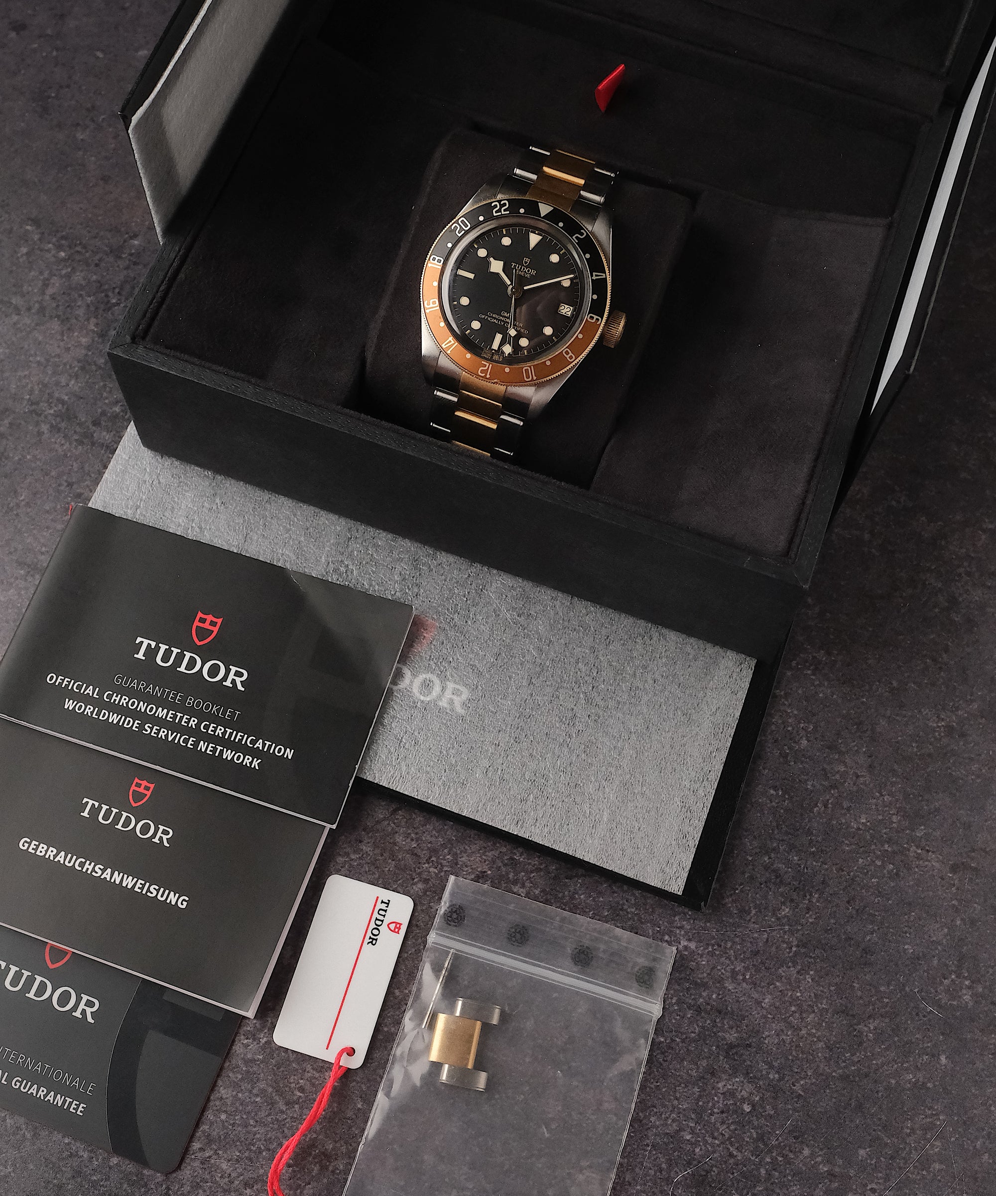 Tudor Black Bay GMT M79833MN-0001