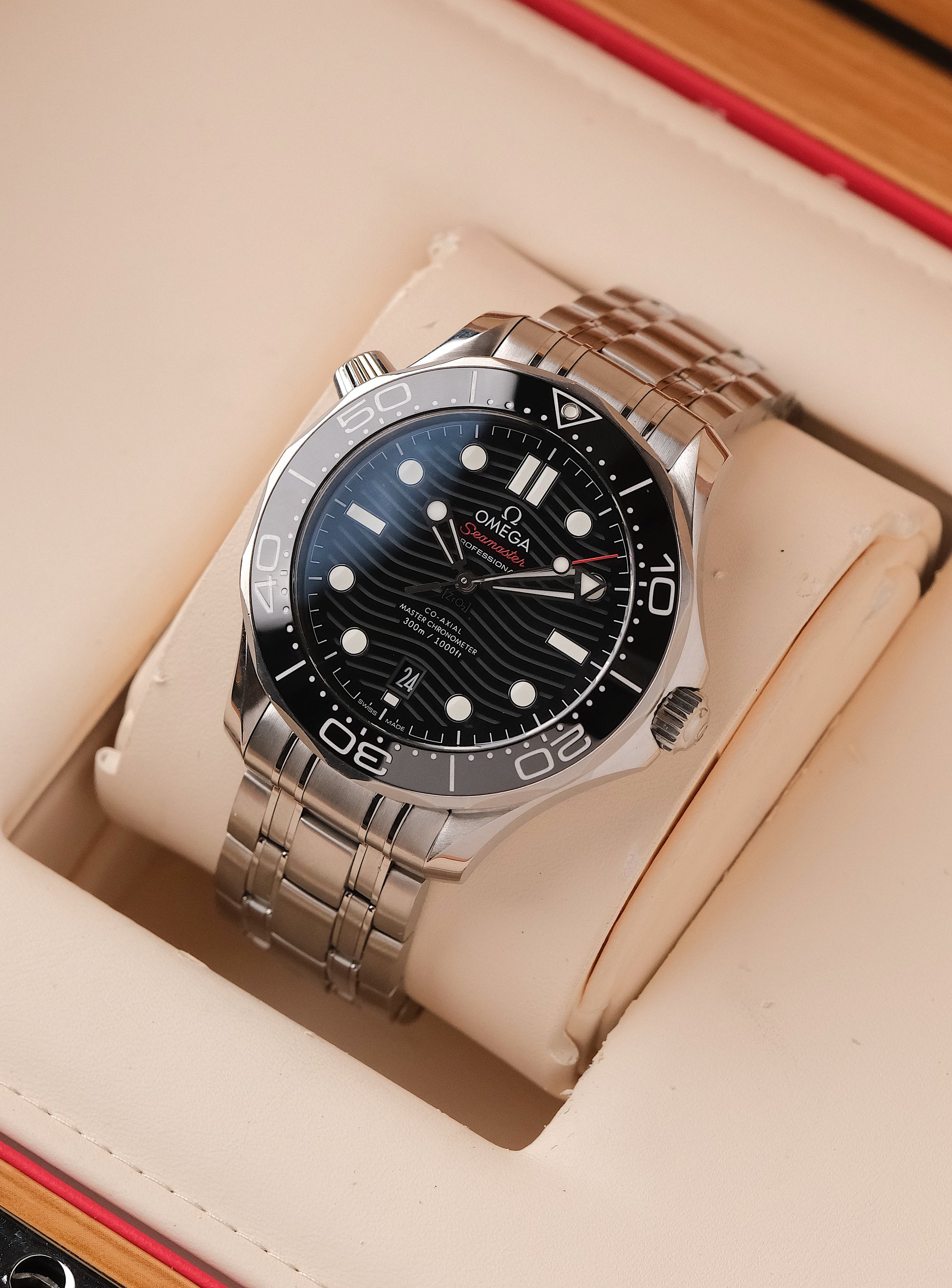 Omega Seamaster Diver 300 M 2023 minty
