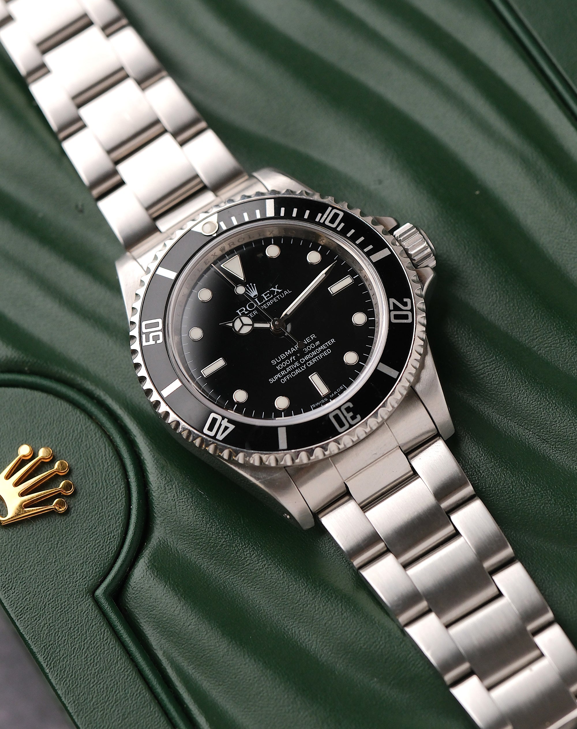 Rolex Submariner 14060M (No Date) V-serie RRR - 4 liner - box and original receipt