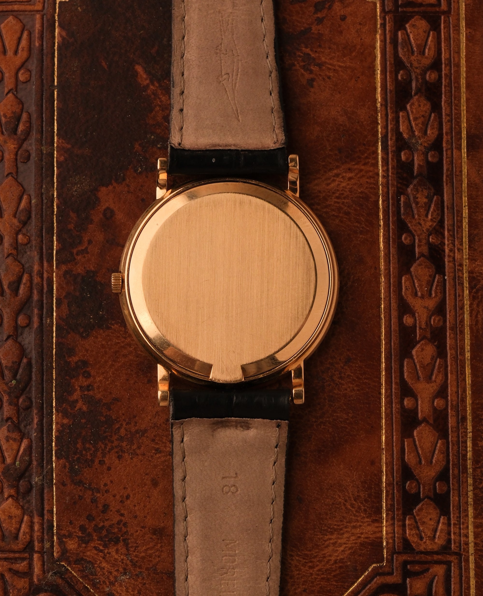 Patek Philippe Calatrava Clous de Paris Ref. 3744 - Unpolished &amp; Rare Tropical Dial