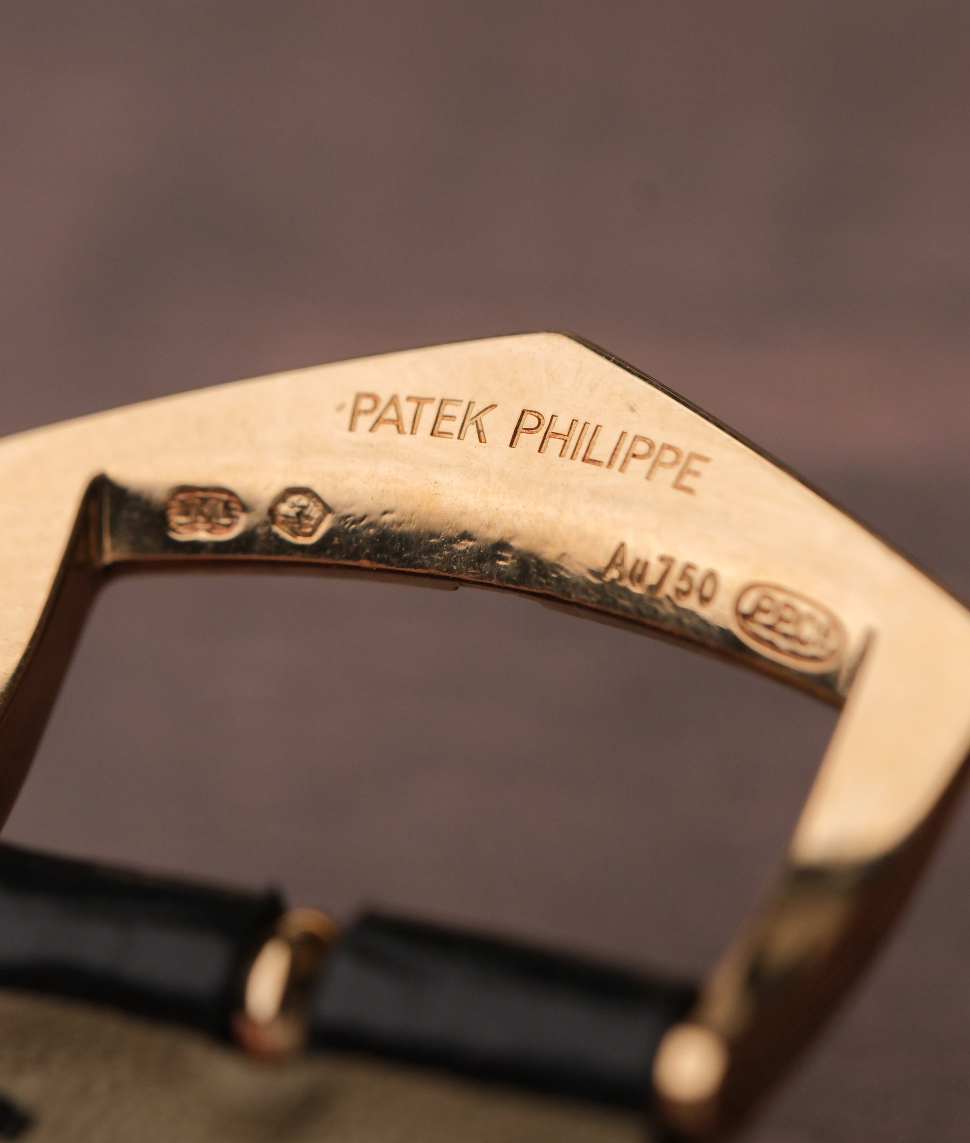Patek Philippe Calatrava 5227J-001 18k Yellow Gold Ivory Dial (2017 Papers)