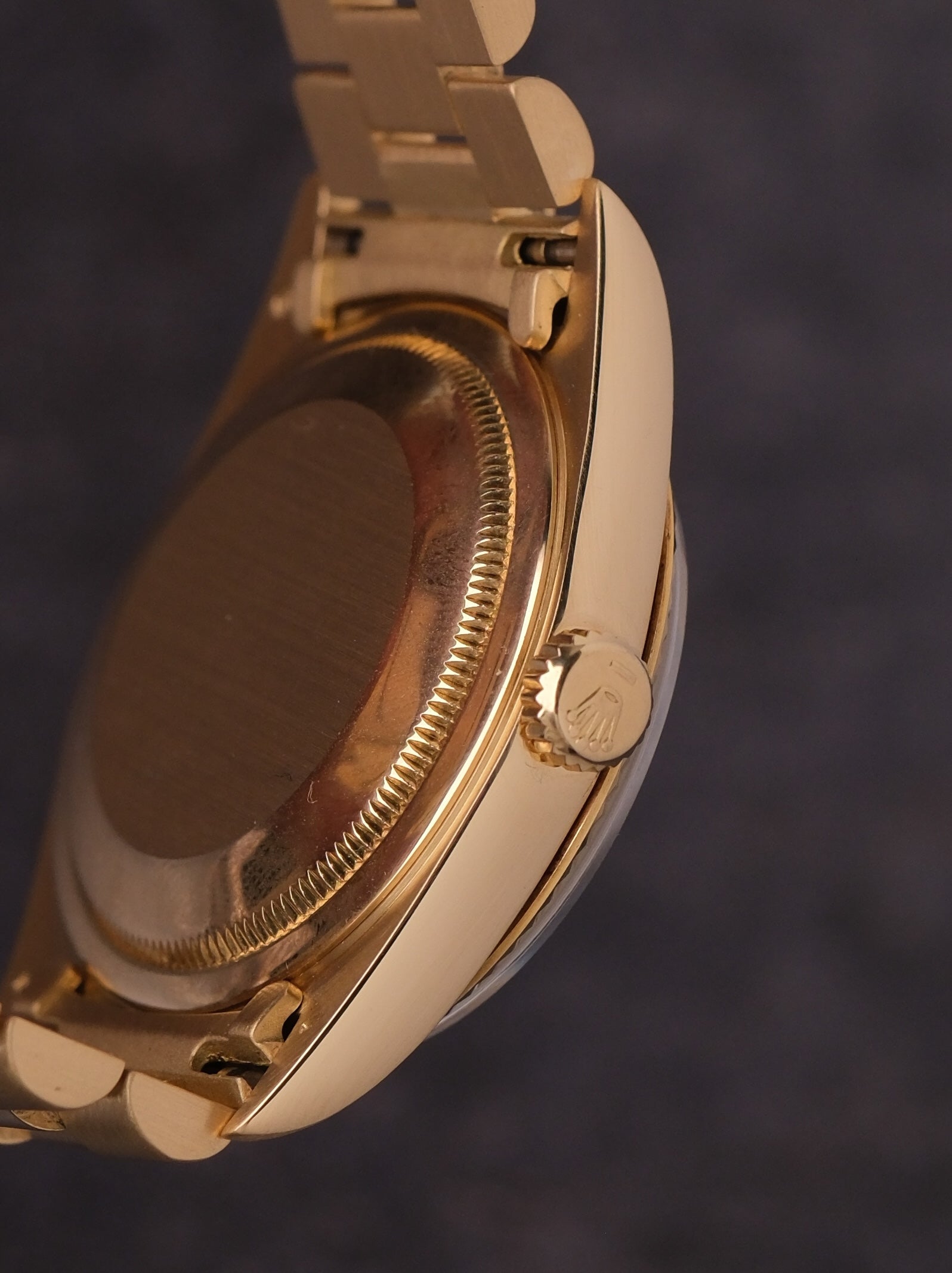 Rolex Day-Date 36 18238 18K Yellow Gold Champagne Service Dial (1990)