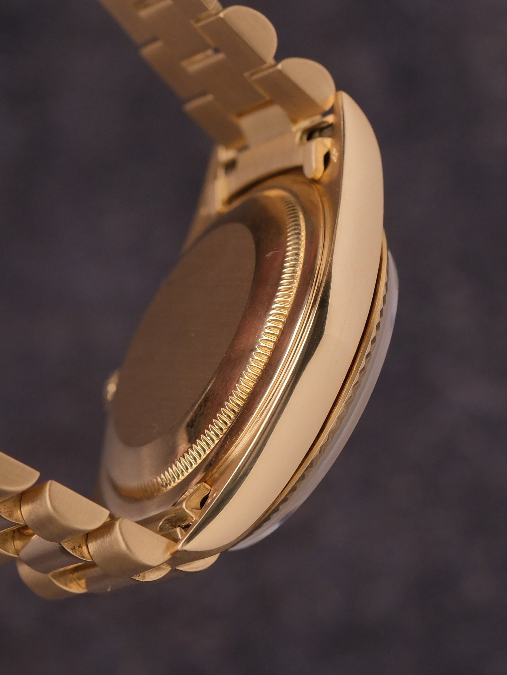 Rolex Day-Date 36 18238 18K Yellow Gold Champagne Service Dial (1990)