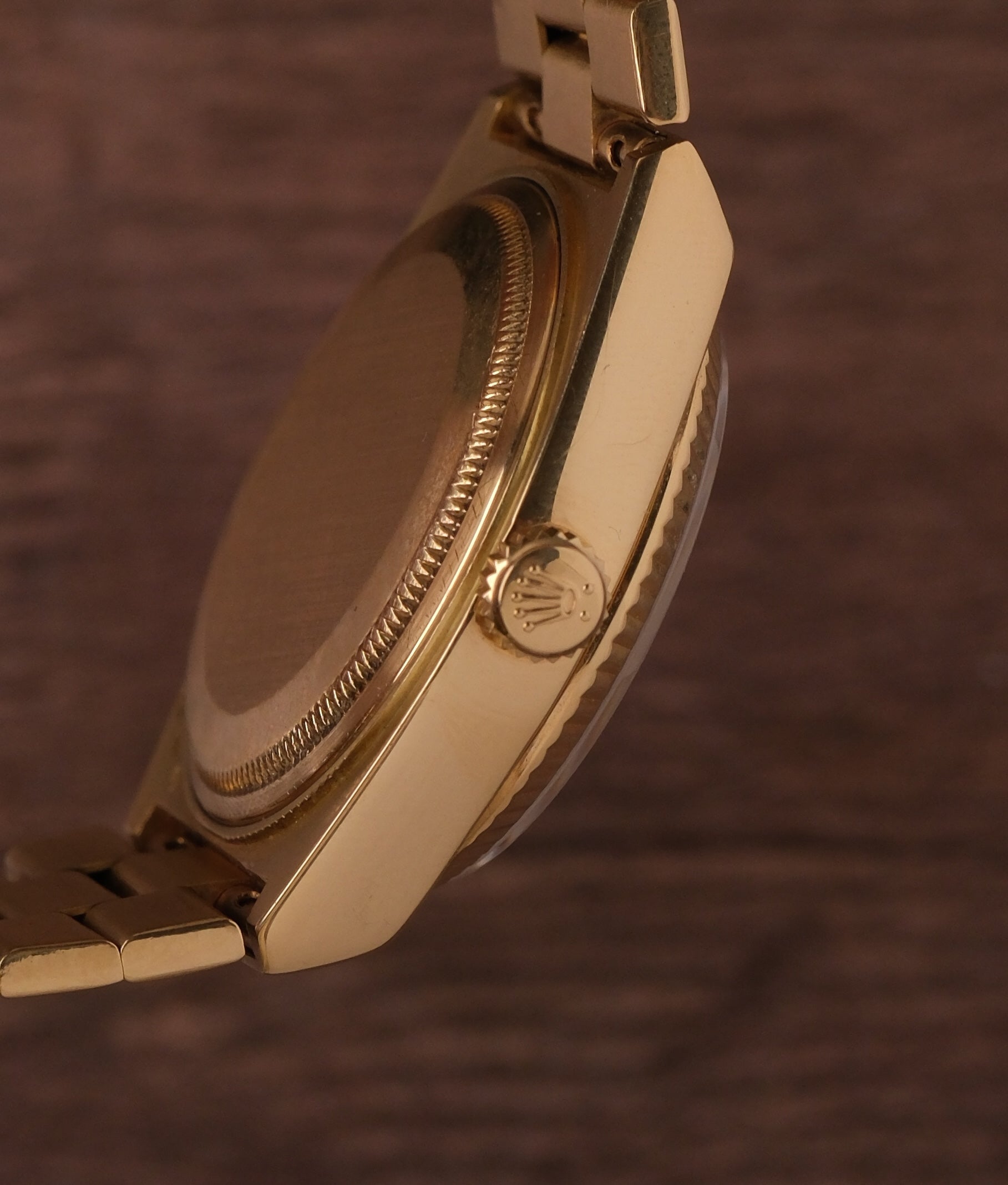 Rolex Oysterquartz Day-Date 19018 18K Yellow Gold White Roman Dial (1978)