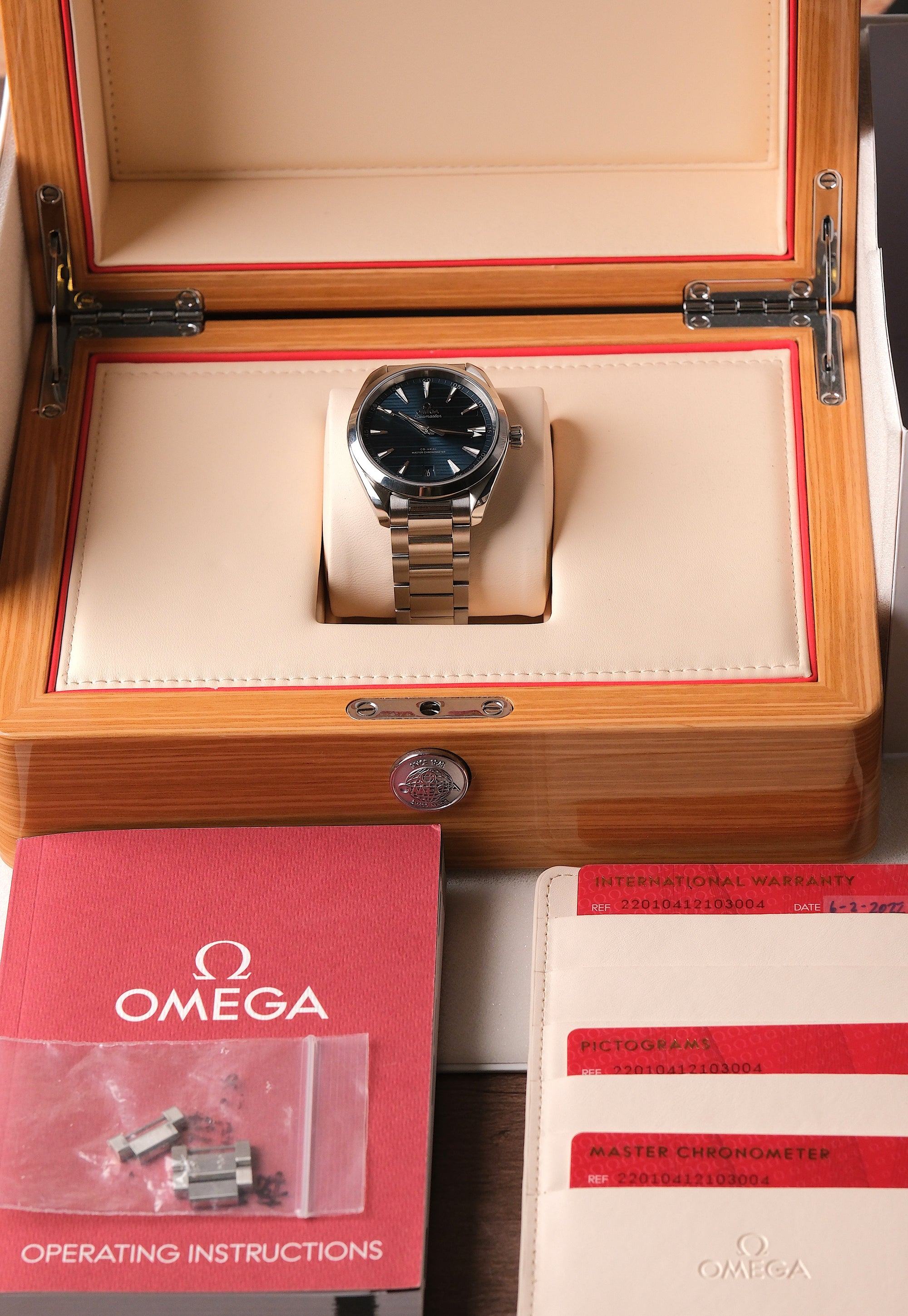 Omega Seamaster Aqua Terra 41mm Blue Dial Steel 220.10.41.21.03.004 (2022)