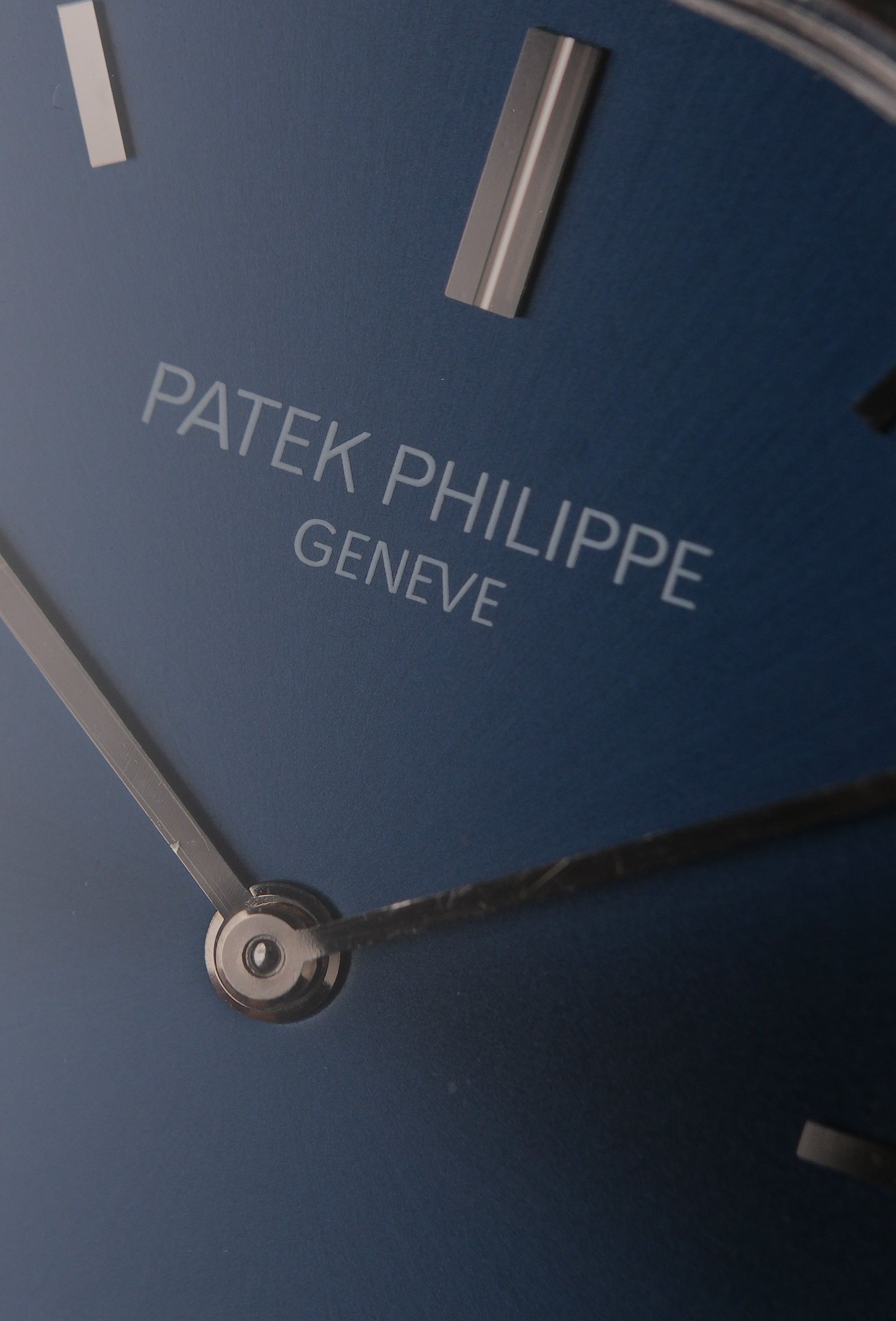 Philippe Golden Ellipse 3548G 18K White Gold Blue Dial (Patek Service)