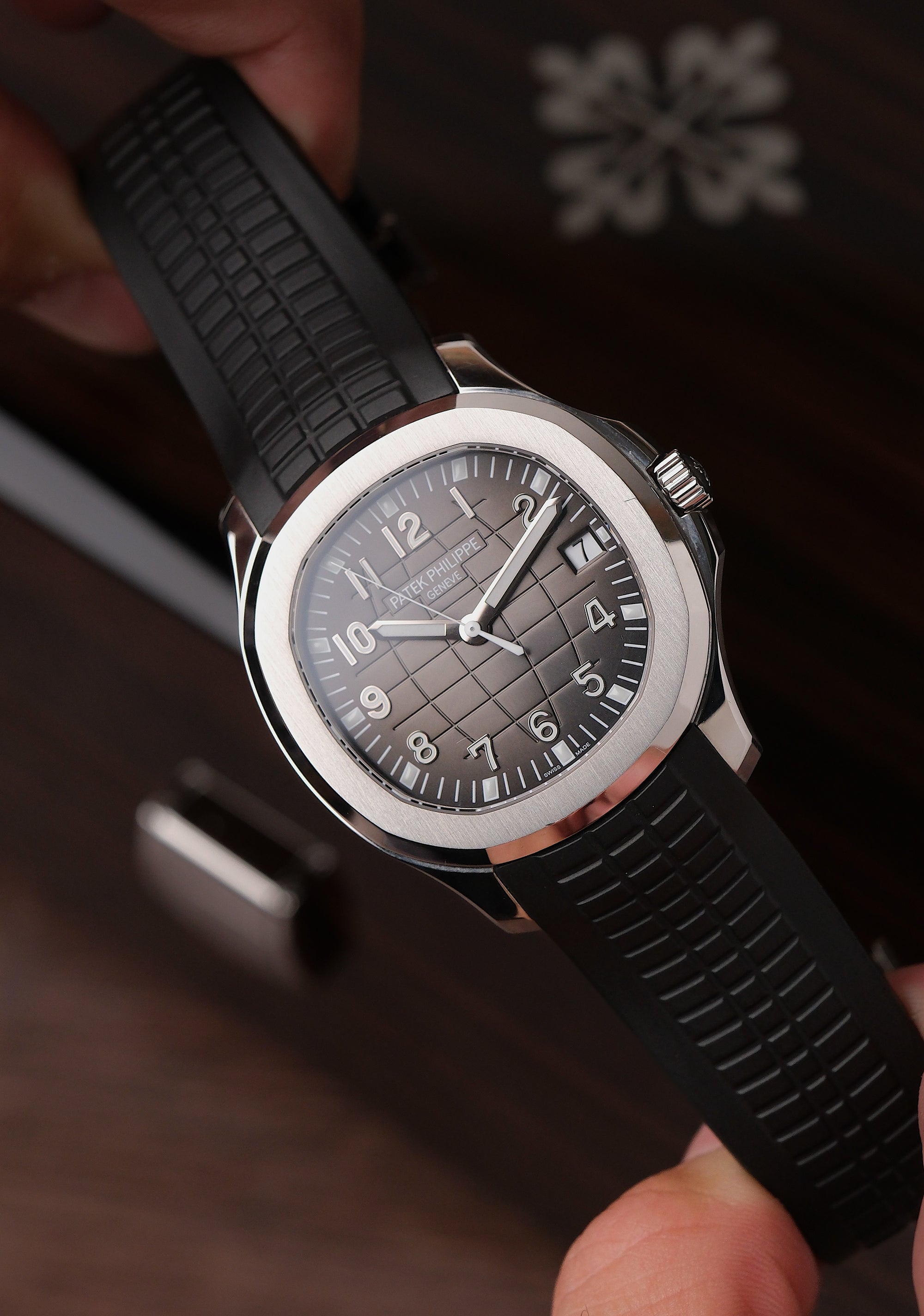 Patek Philippe Aquanaut 5167A-001 Stainless Steel Black Dial (2021)