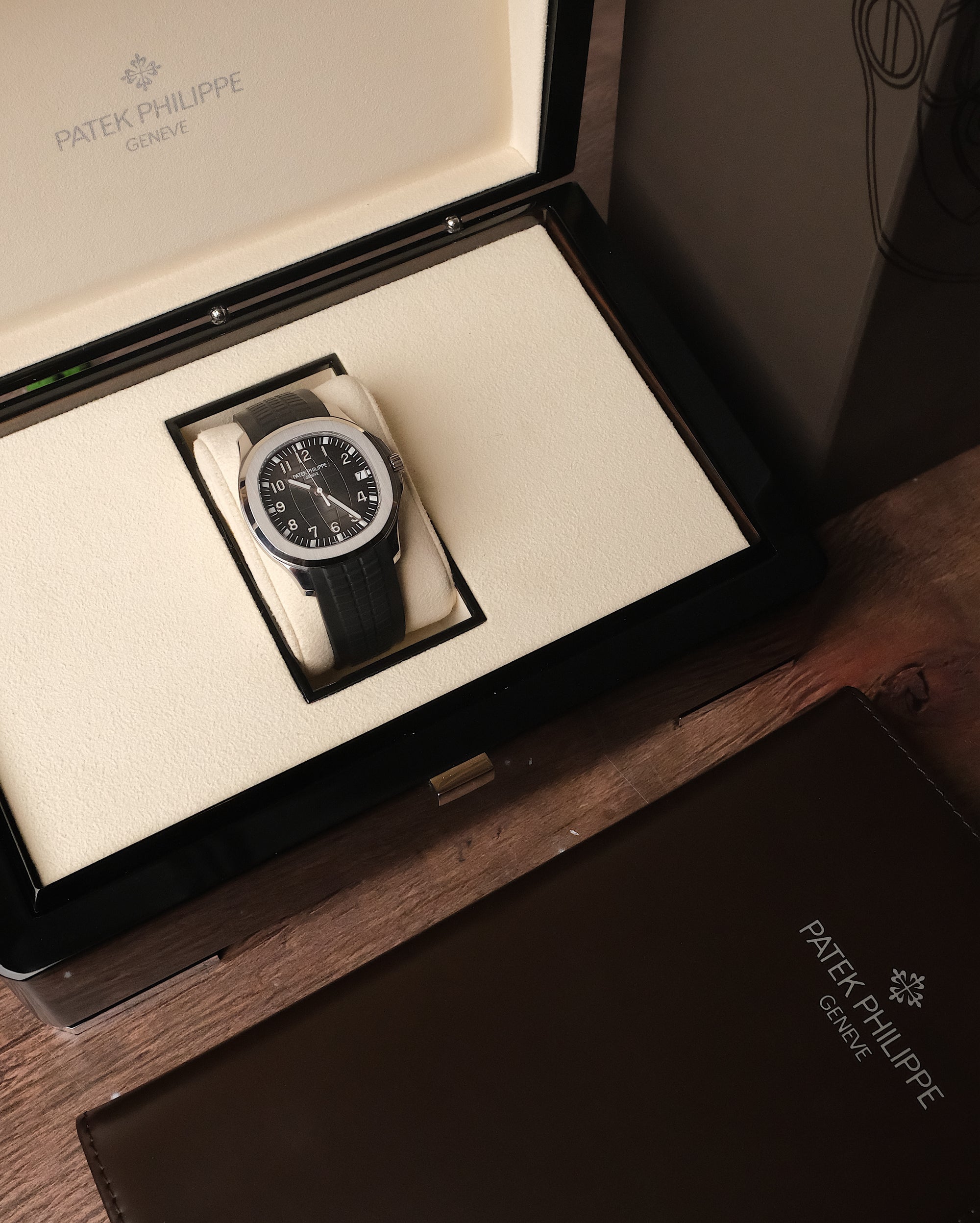 Patek Philippe Aquanaut 5167A-001 Stainless Steel Black Dial (2021)