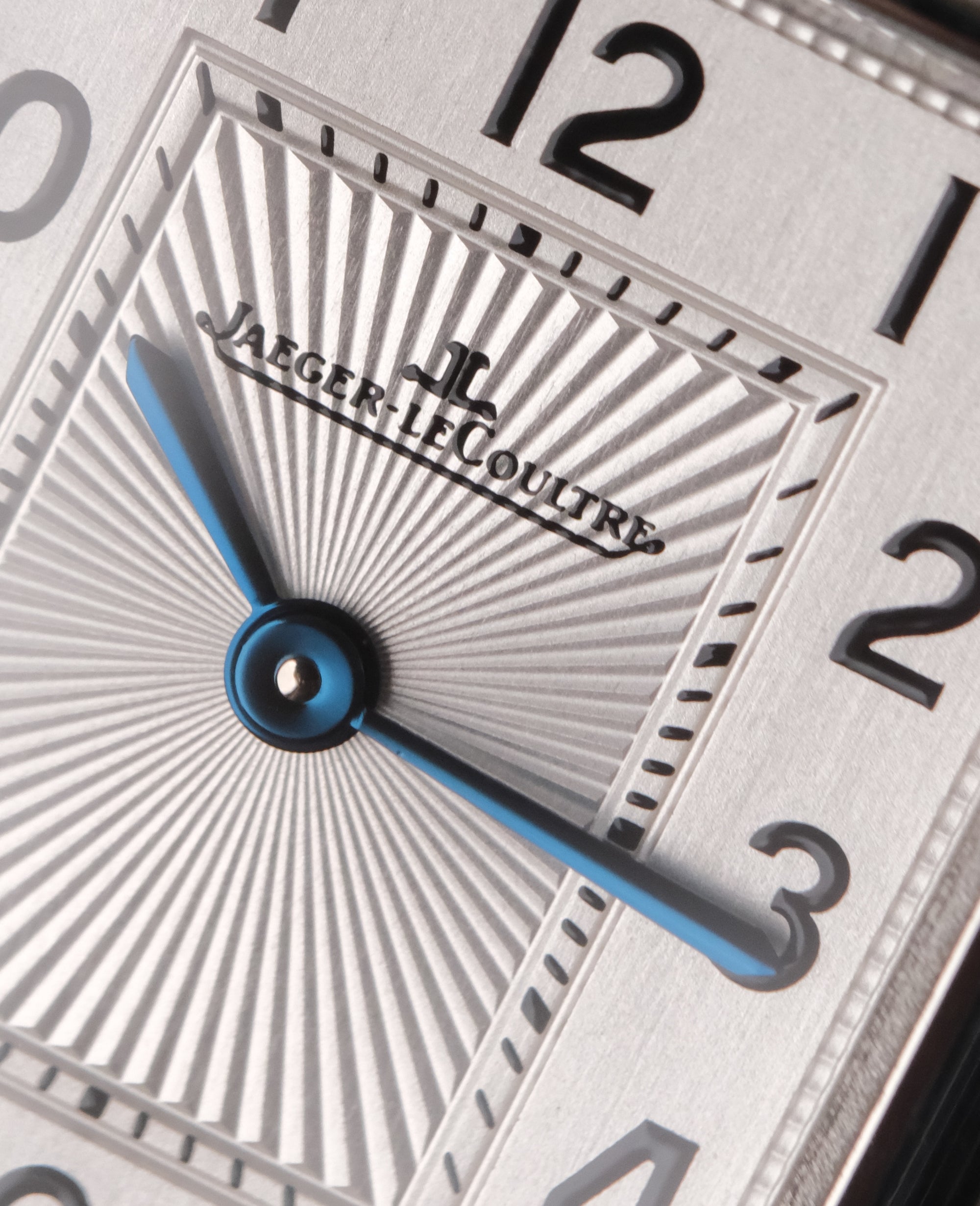Jaeger-LeCoultre Reverso Classic Small Ref. Q2608440 Steel (2022 Box &amp; Papers)