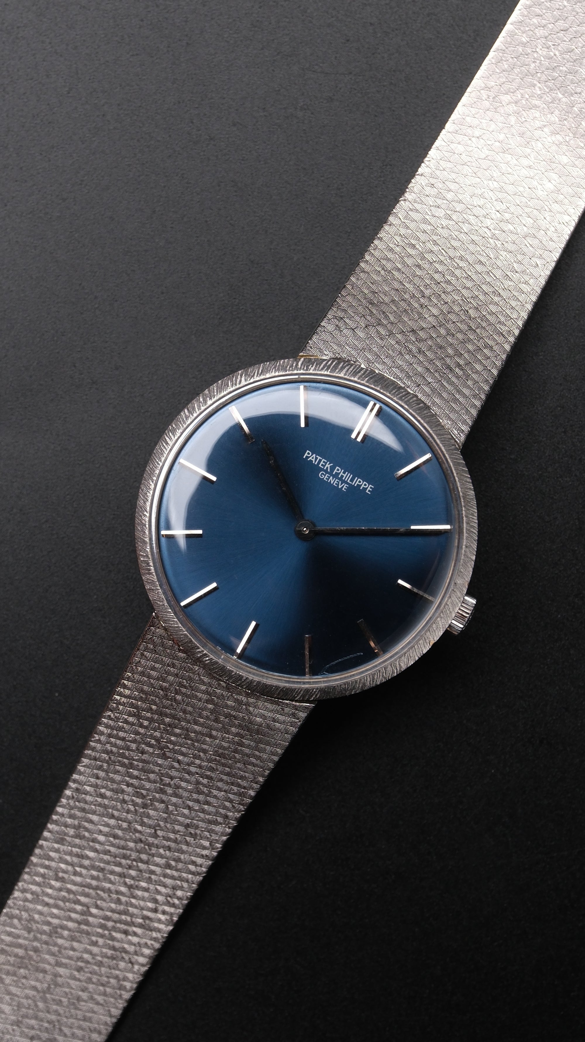 Patek Philippe Calatrava Ultra rare Vintage WG Blue calatrava 3468G