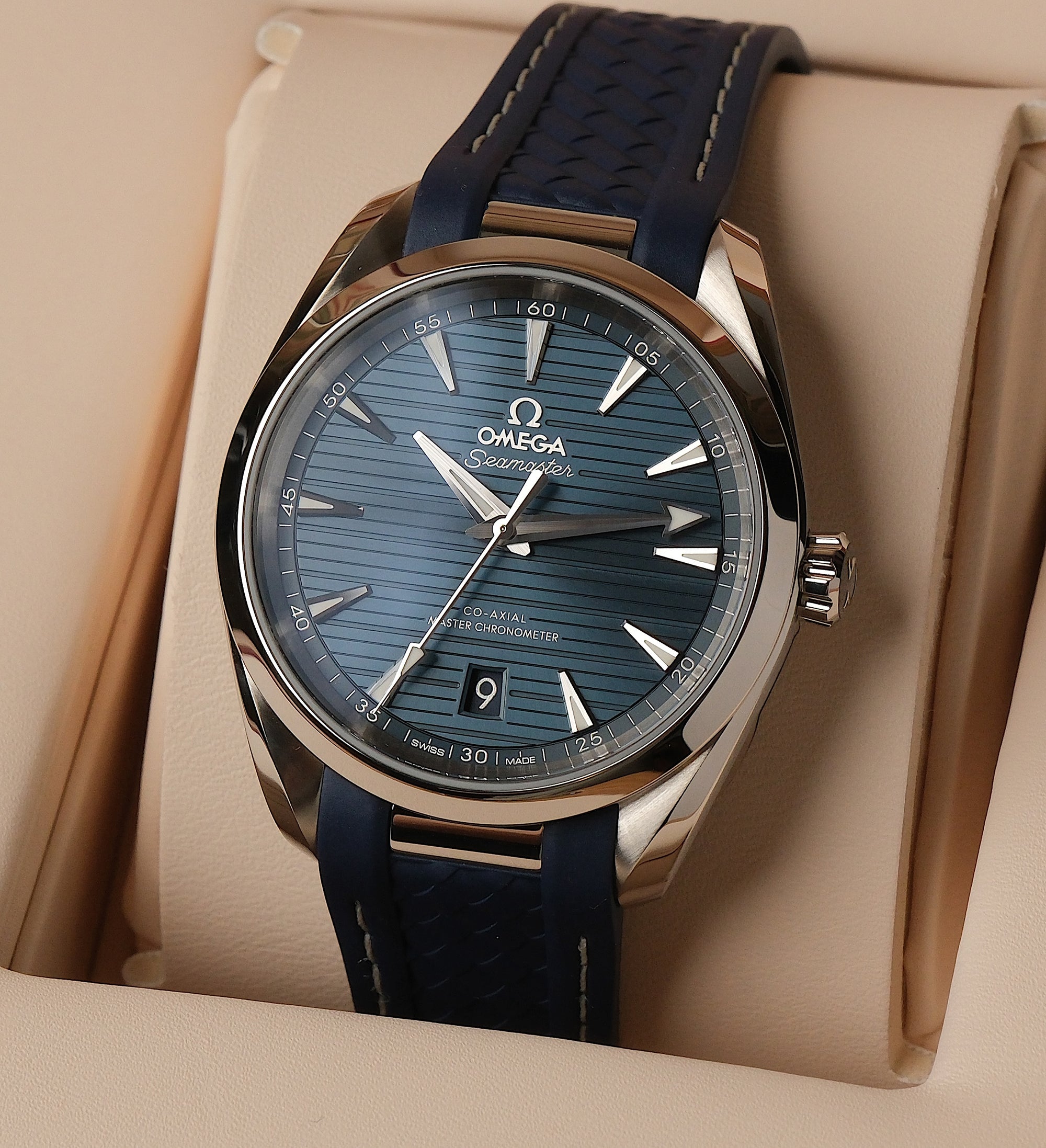 Omega Seamaster Aqua Terra 150M Co-Axial Master Chronometer 38mm Ref. 220.12.38.20.03.001