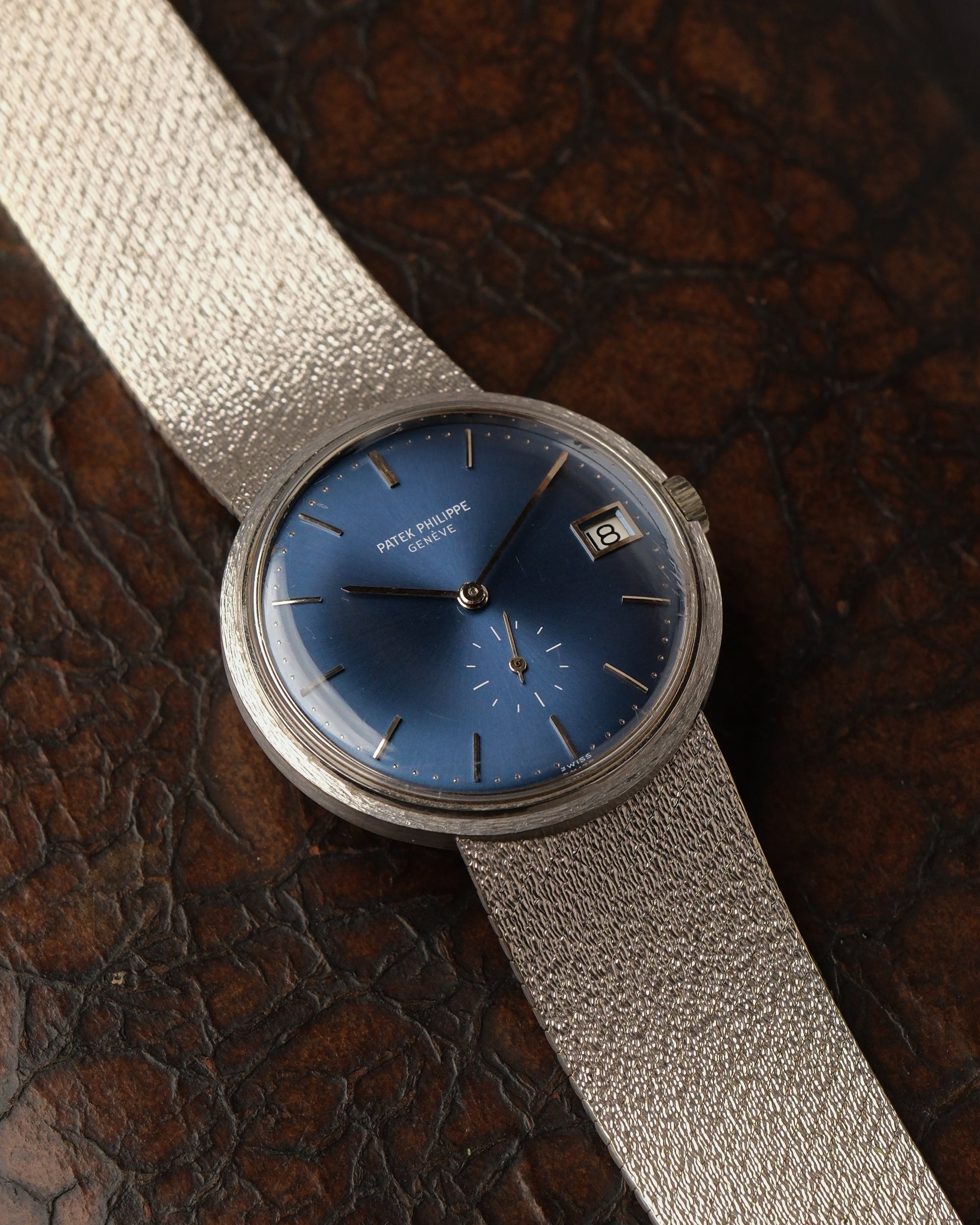 Patek Philippe Vintage 18k White Gold Calatrava Blue Dial Ref. 3445G (VAT RECLAMABLE)