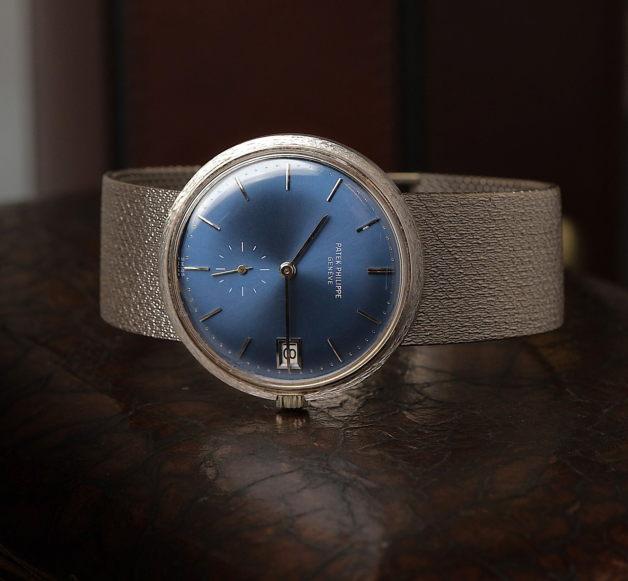 Patek Philippe Vintage 18k White Gold Calatrava Blue Dial Ref. 3445G (VAT RECLAMABLE)